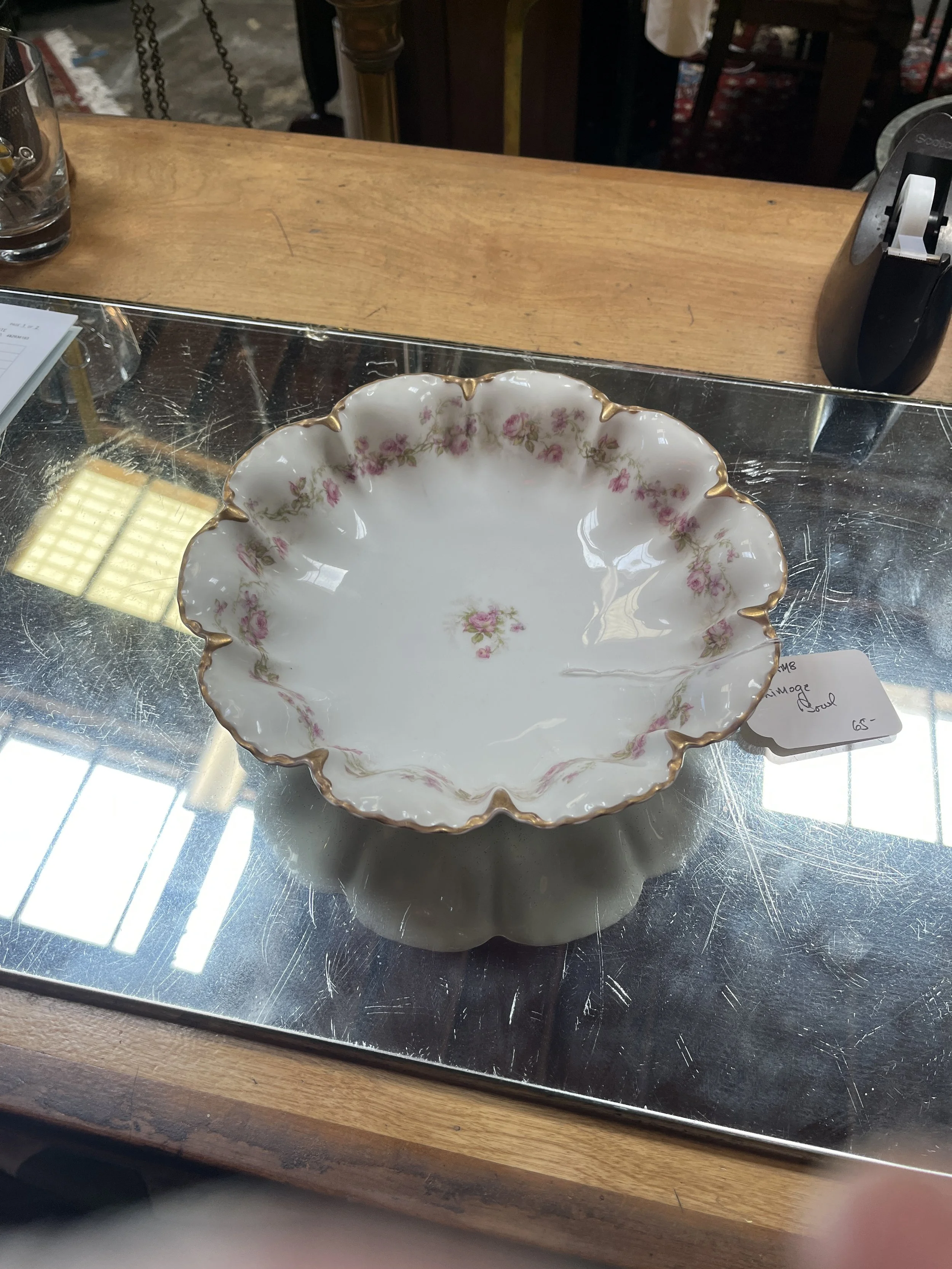 7RM8 - Limoges Bowl