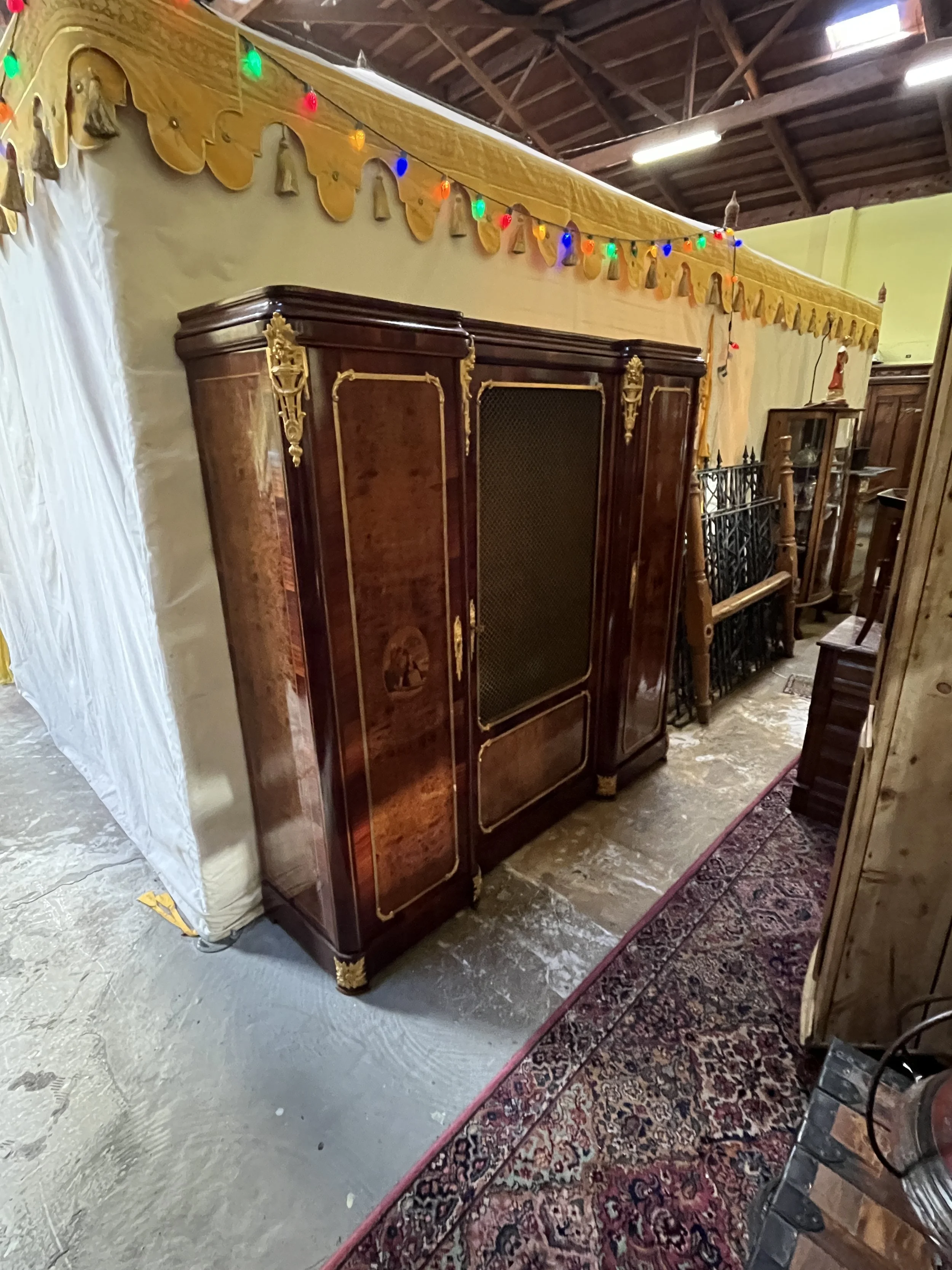 10KB2 - Triple Door Bookcase