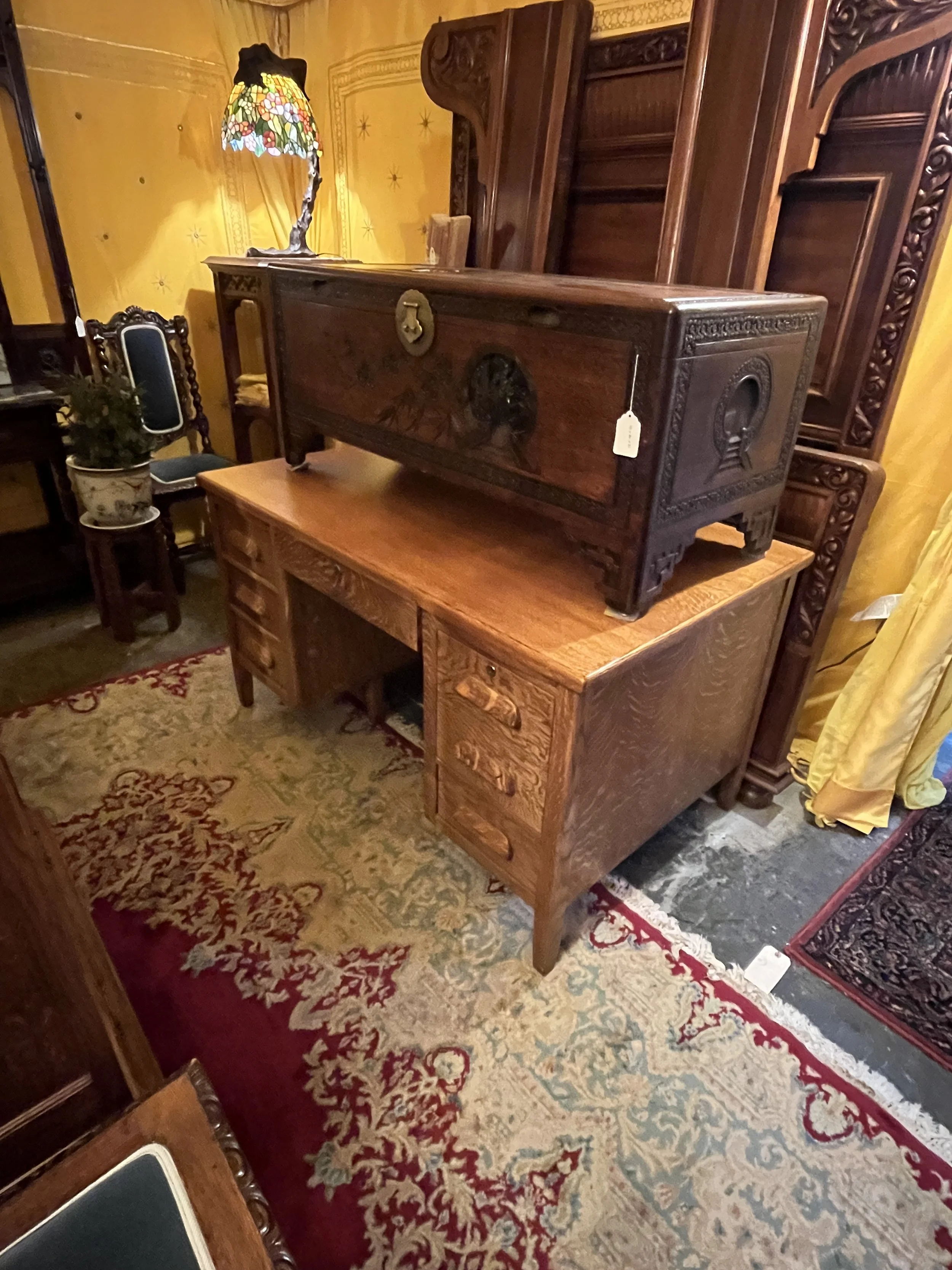 CO5HS7 - Oak Kneehole Desk