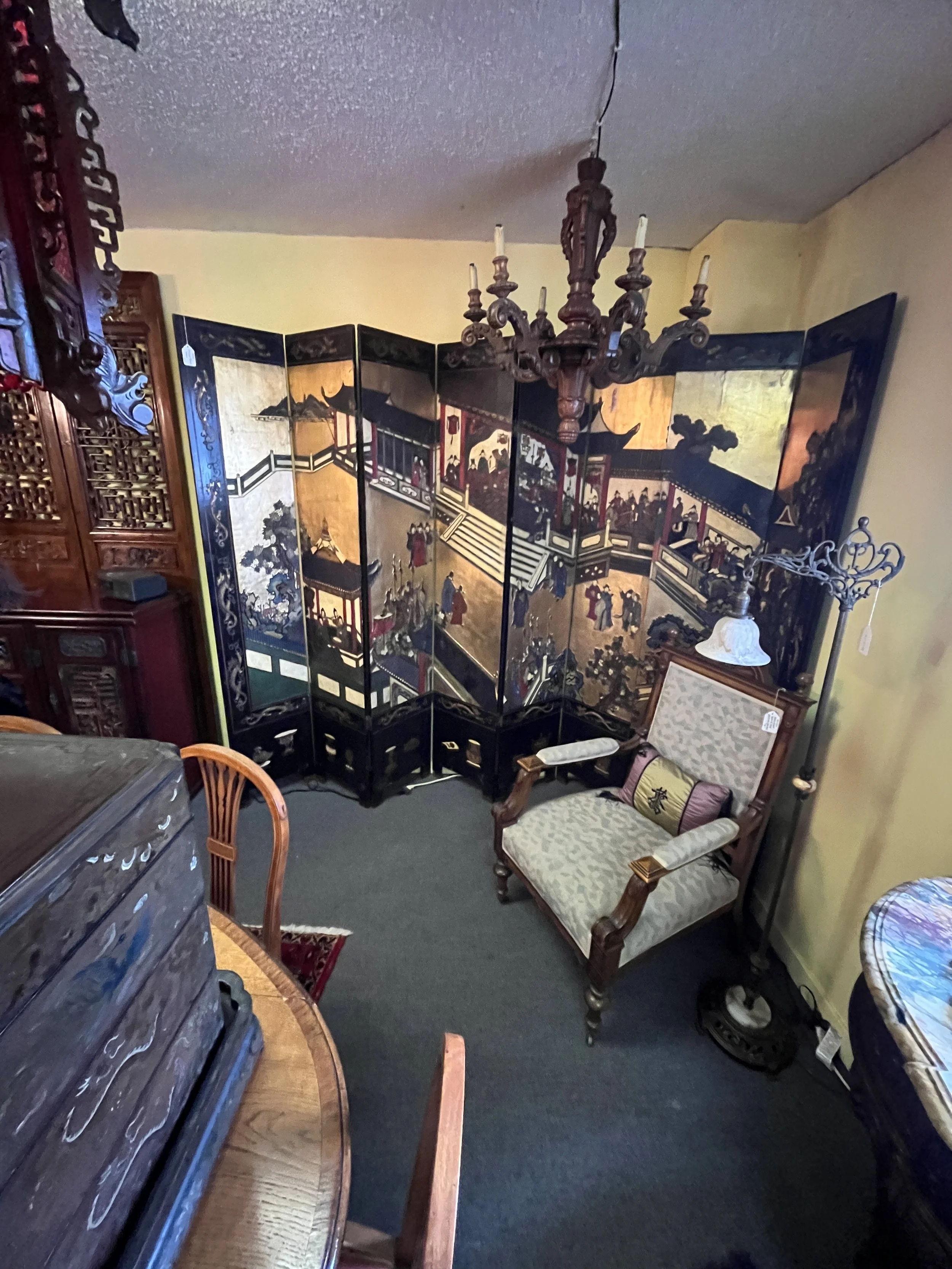 12RM2 - 8-Panel Floor Screen