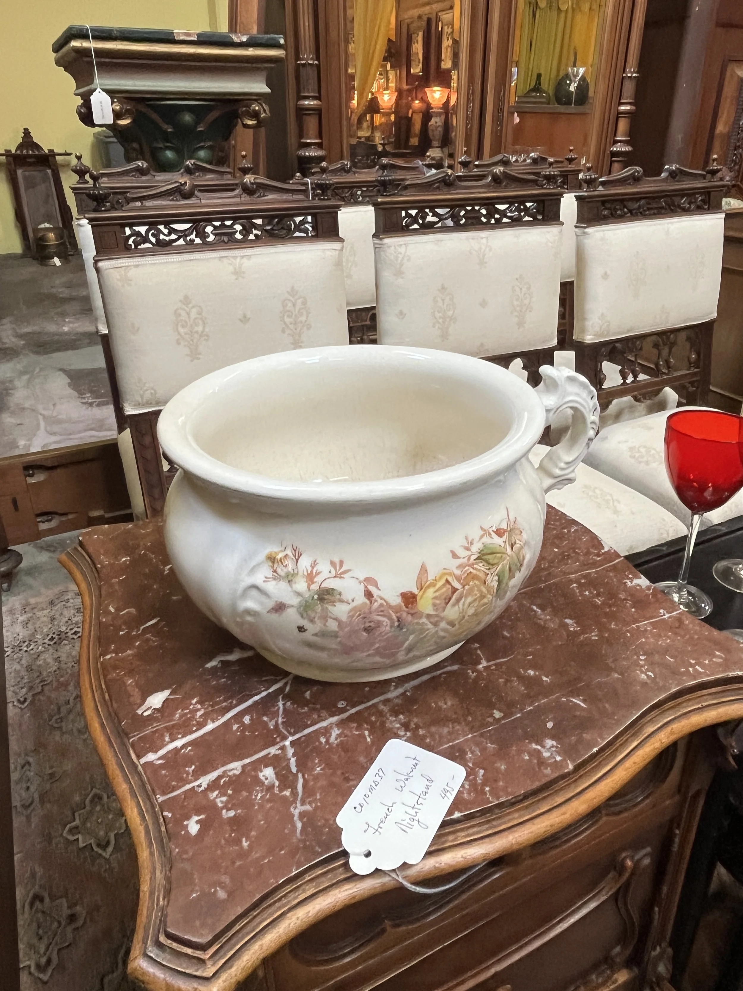 2RM4 - Chamber Pot