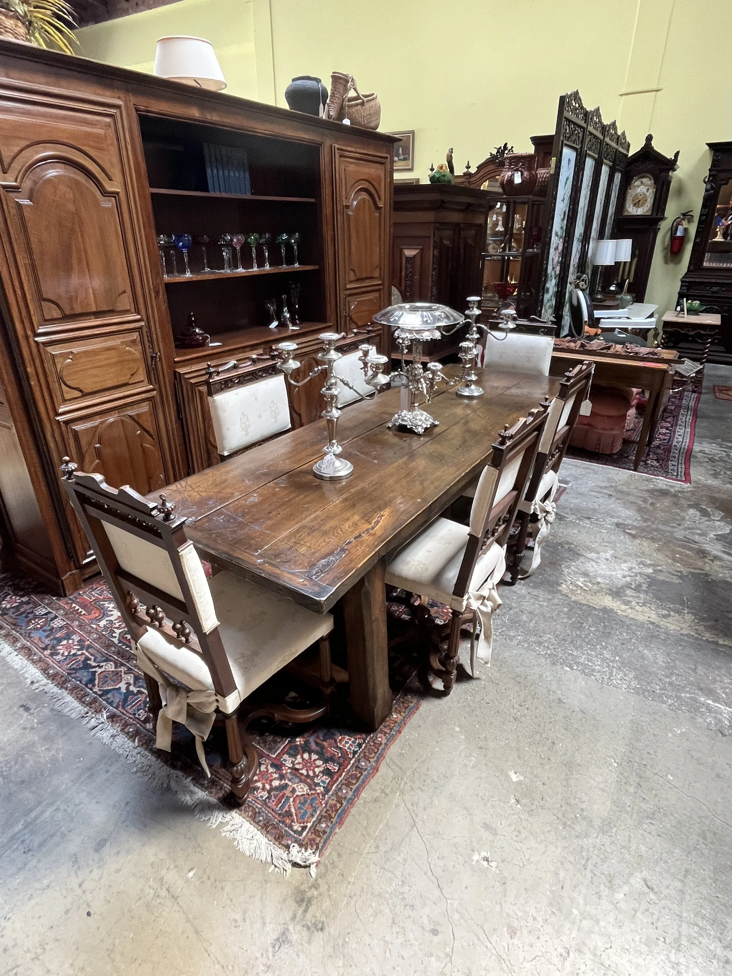 7RM26 - Oak Farm Table