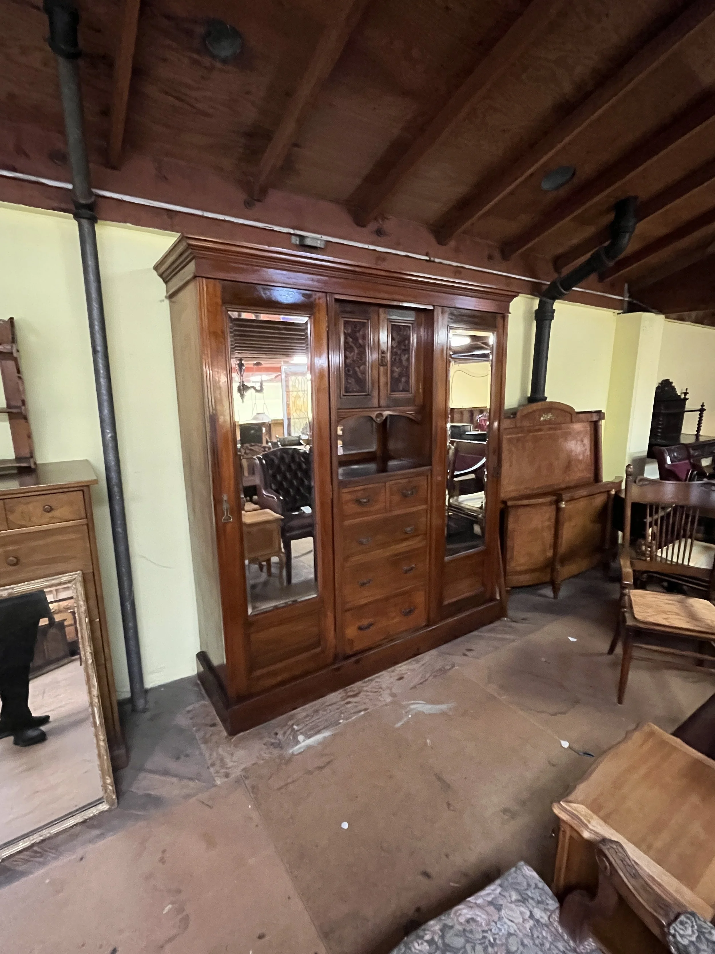CO10MD82 - English Compactum