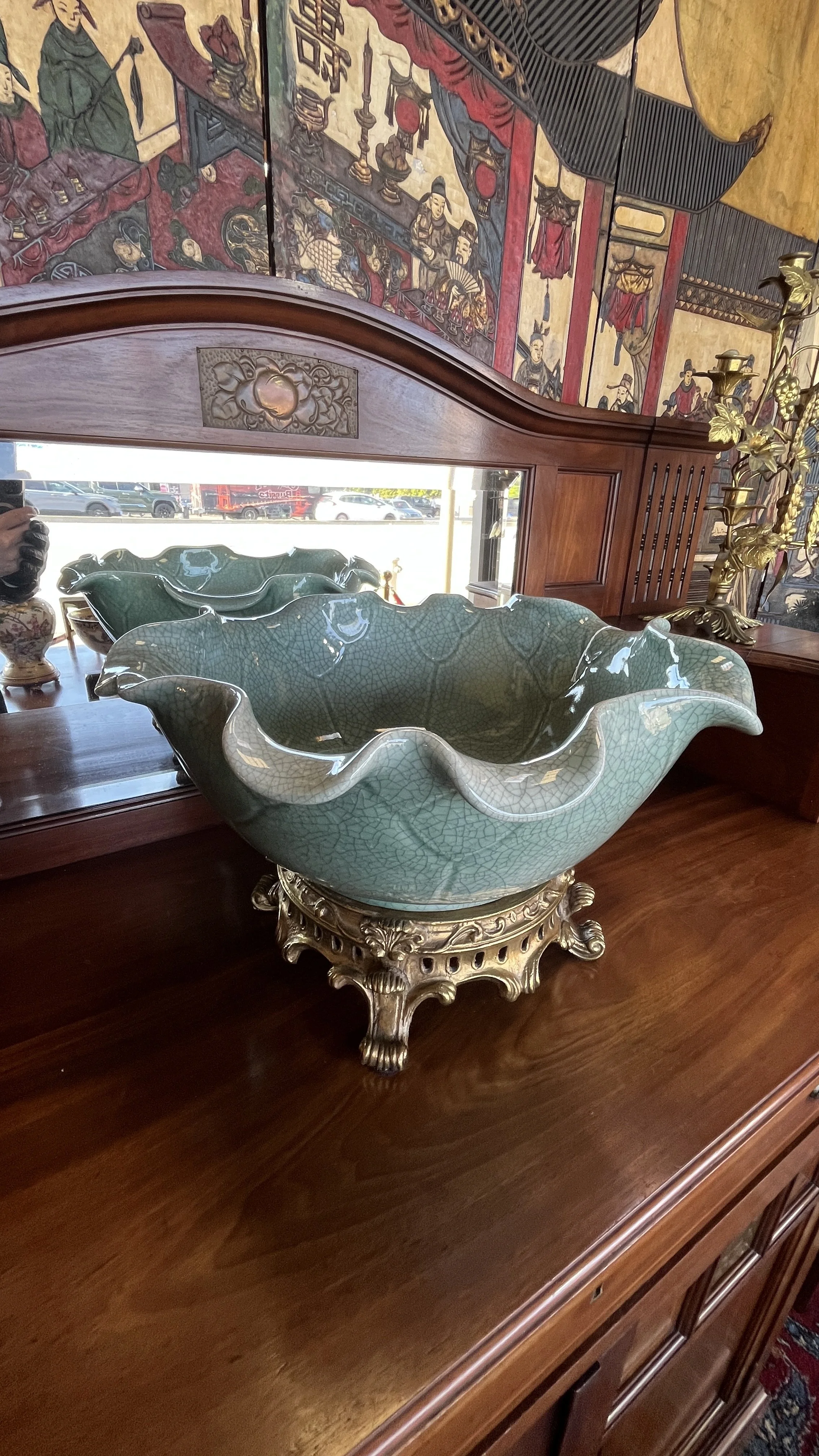 1RM2 - Large Chinese Lotus Bowl