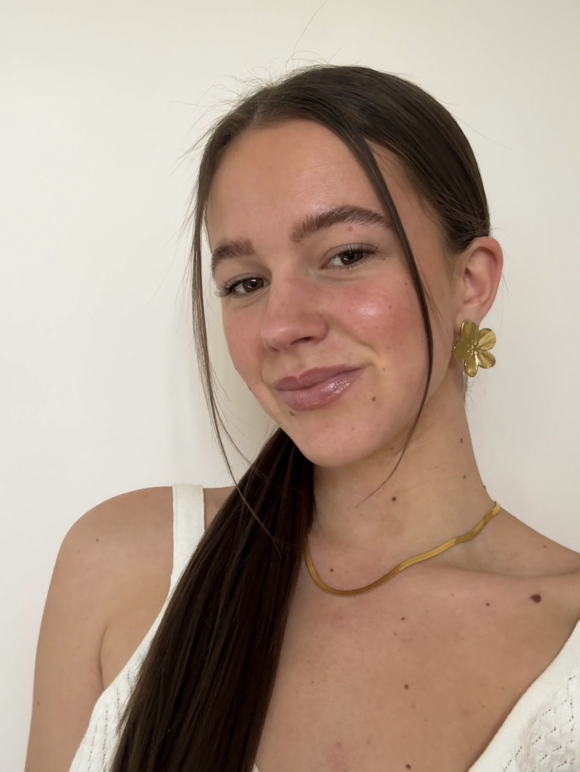 Facetune_12-08-2024-13-09-00.jpg