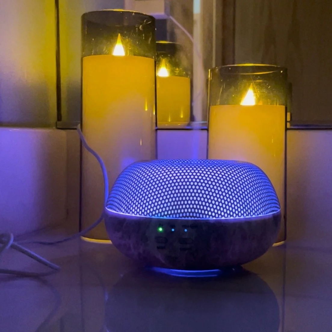 Candles 🕯️ and aromatherapy 🌿 aren&rsquo;t just for the cozy vibes and pleasant scents&mdash;they can be powerful tools for creating a safe, supportive environment. By personalizing the space with smells, sounds, and lighting, we can help someone f