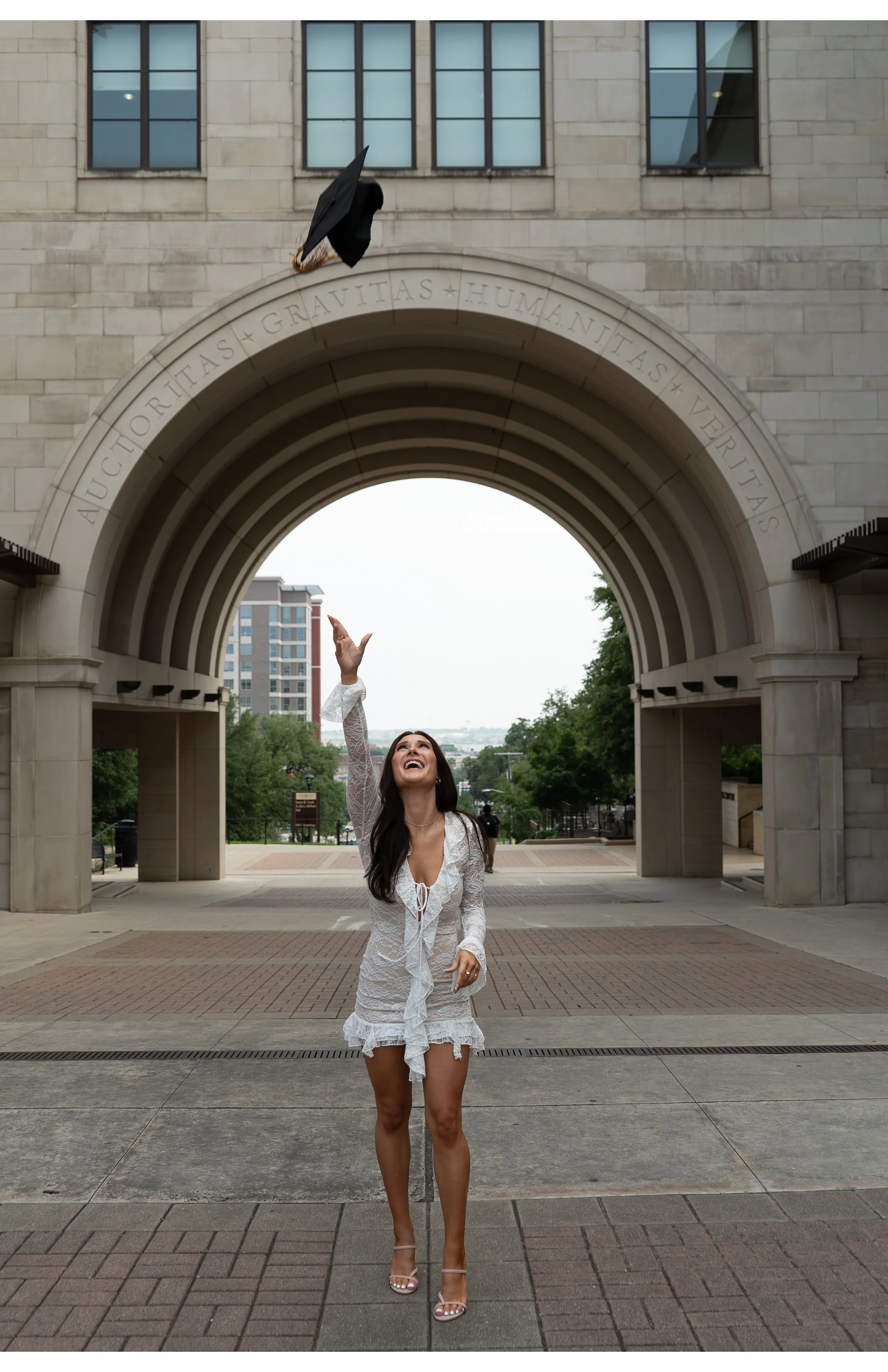 Riley nd Kate Grad-123.jpg