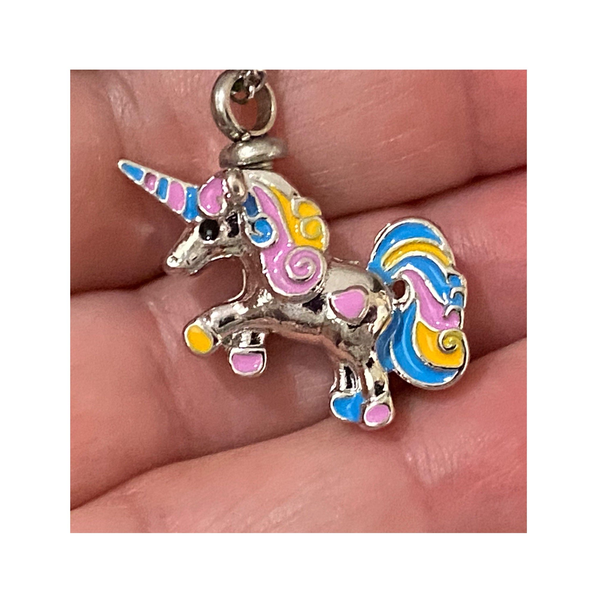 https://i.etsystatic.com/22242341/r/il/5fcd4f/3706897701/il_fullxfull.3706897701_4bun.jpg