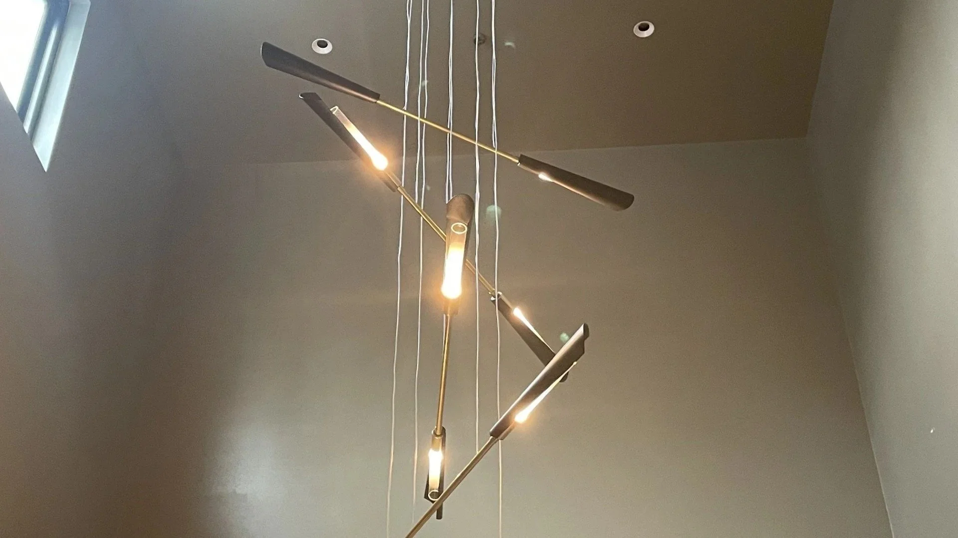 suspended+light.jpg
