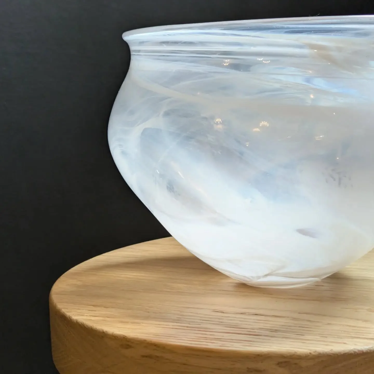One of our bespoke glassware pieces! Love the milky swirls ☺️

Crafted in collaboration with @ingridpears - incredible glass worker go check her out on: 

https://www.ingridpears.com/

#design