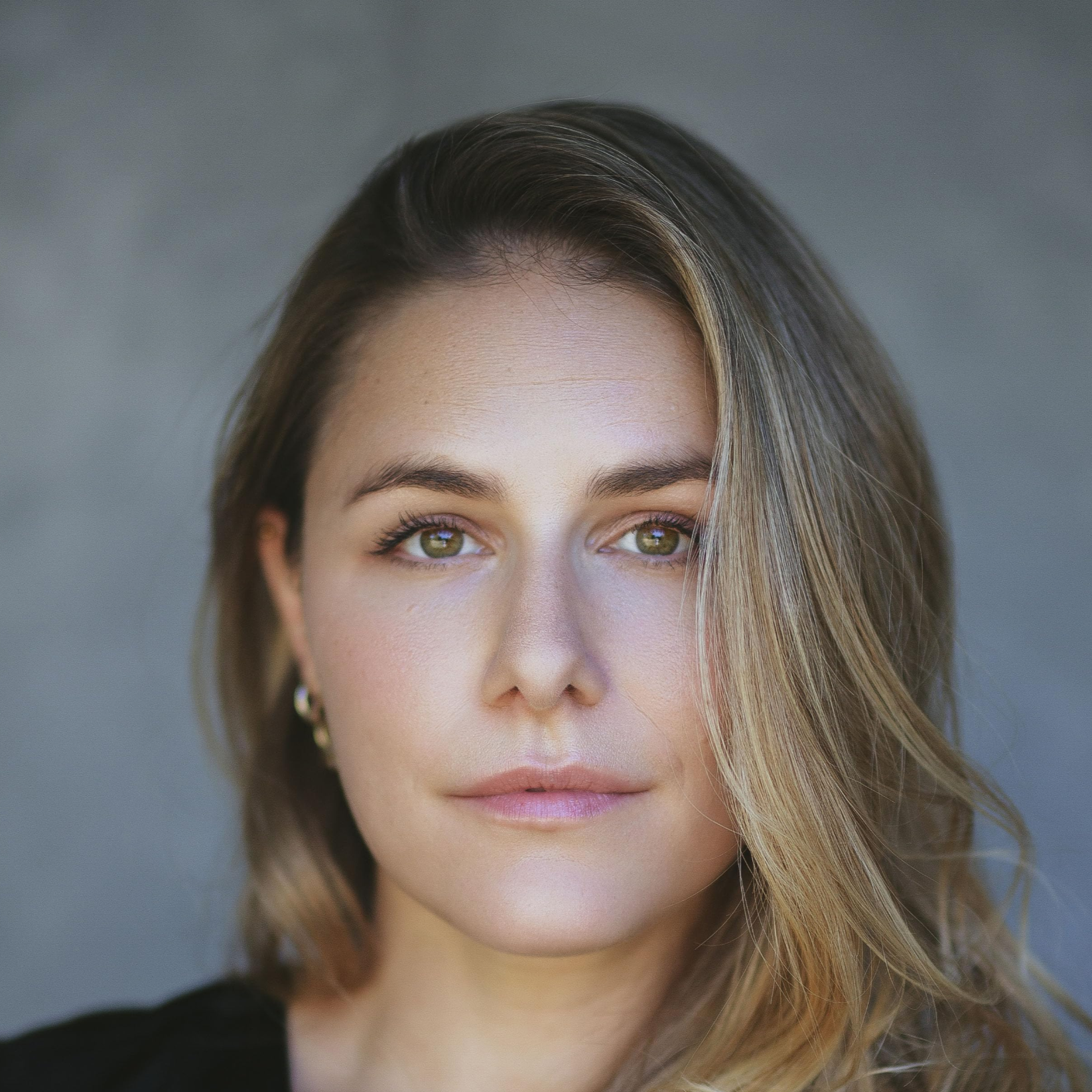 Alix Wilton Regan