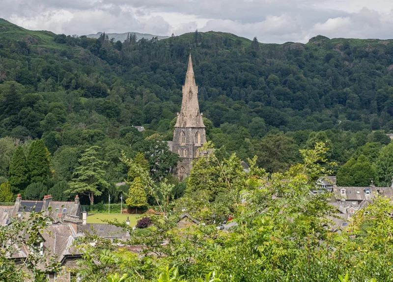 ambleside_church_nationalpark_loughrigg