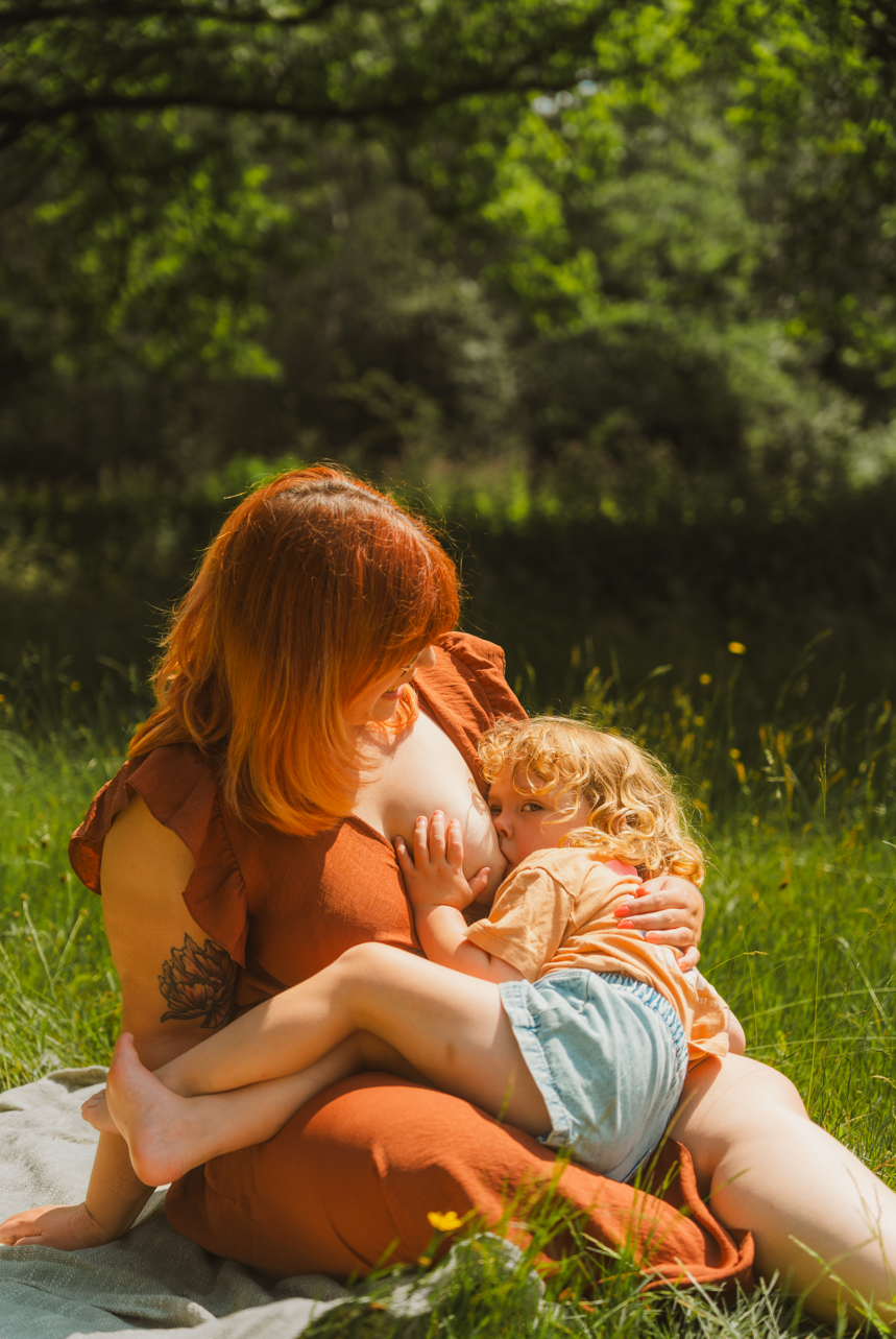 borstvoeding in de natuur