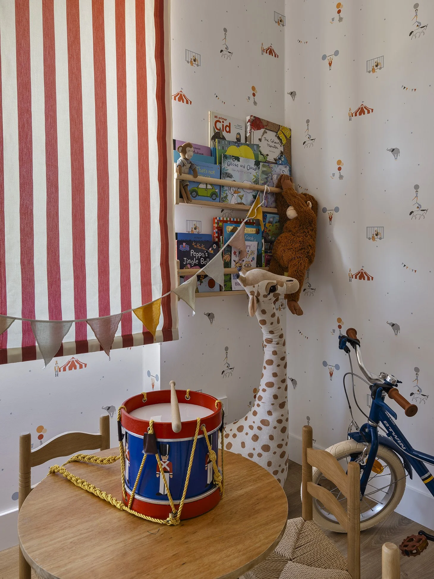 26Castellano 960211.jpg