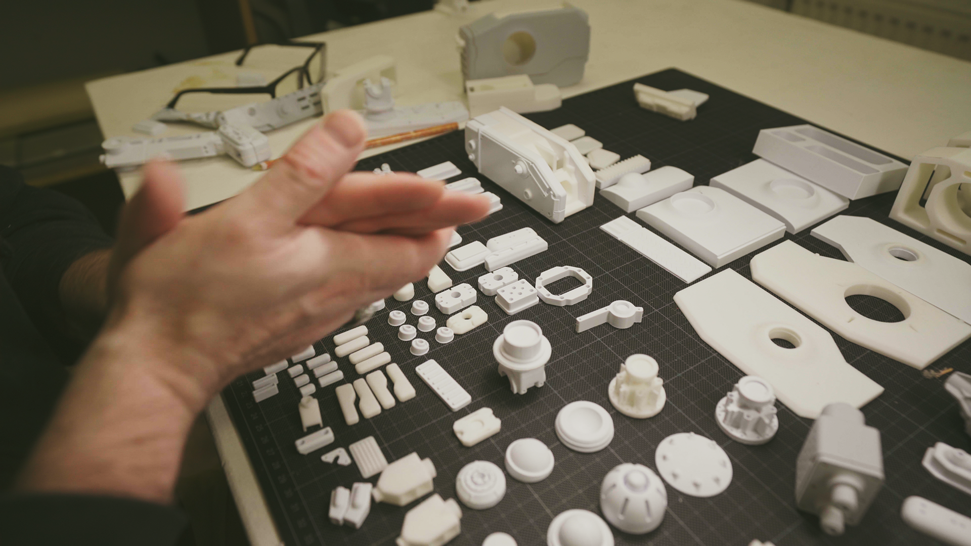 Timeline 1_01_00_59_23 copy.png