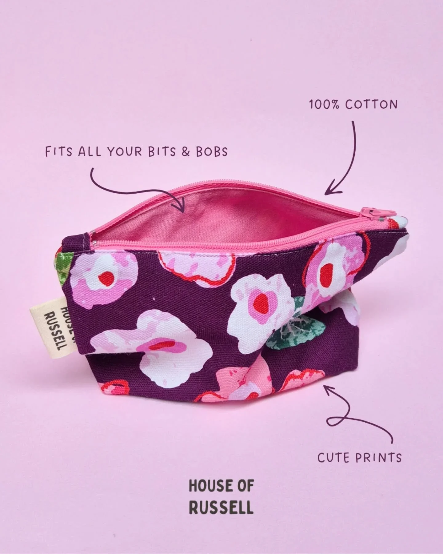 The best solution to all the small things in the bottom of your bag 💁&zwj;♀️

Hair ties? Check! Bandaids? You bet! Hand sani? Of course! Panadol? Just in case! Pop it all in one of our cute travel pouches and zip it up 💕

For your handbag, car, ove