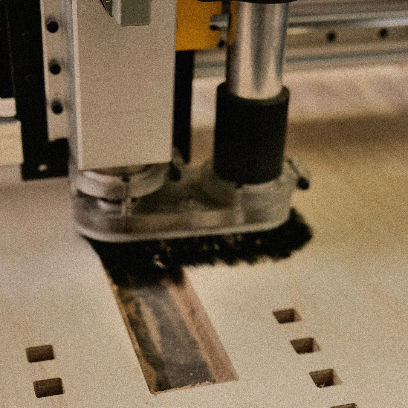 Découpe numérique, usinage CNC et gravure laser à Rennes : un service rapide, précis et à distance