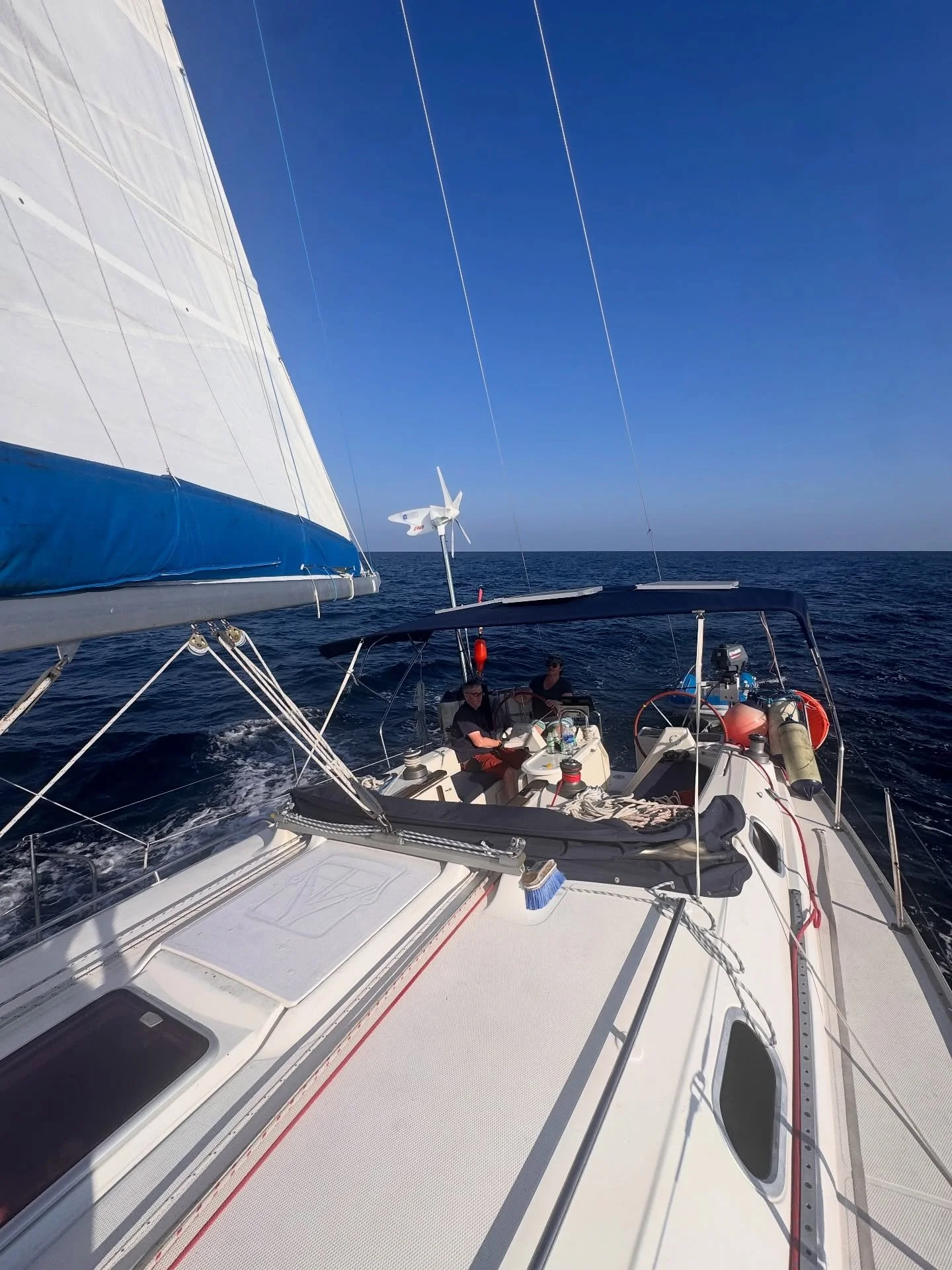 After a great days sailing,there&rsquo;s nothing like getting together at a great restaurant #wonderlandfoodstorelangkawi  for a fabulous meal and chat about the day,all part of RYA sailing courses with Red Cap Sailing School. To find out more about 