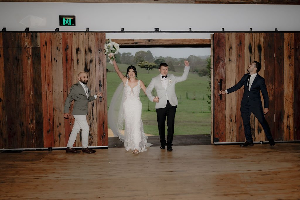 abrielle&zane-CliftonWoolshed-922.jpg
