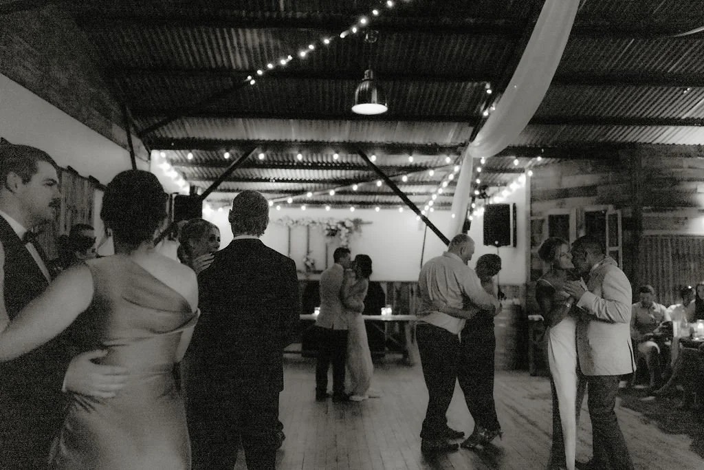 abrielle&zane-CliftonWoolshed-1079.jpg