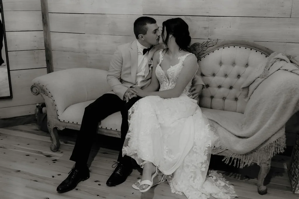 abrielle&zane-CliftonWoolshed-1001.jpg