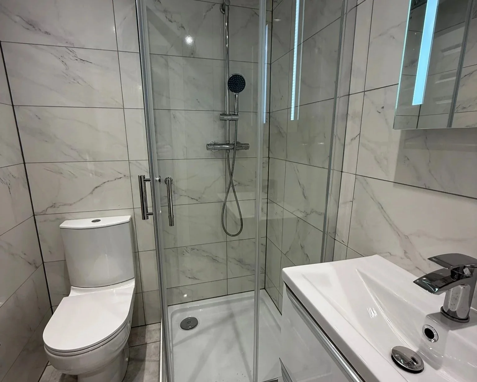 Watkin+Street+-+Bathroom+%282%29.jpg