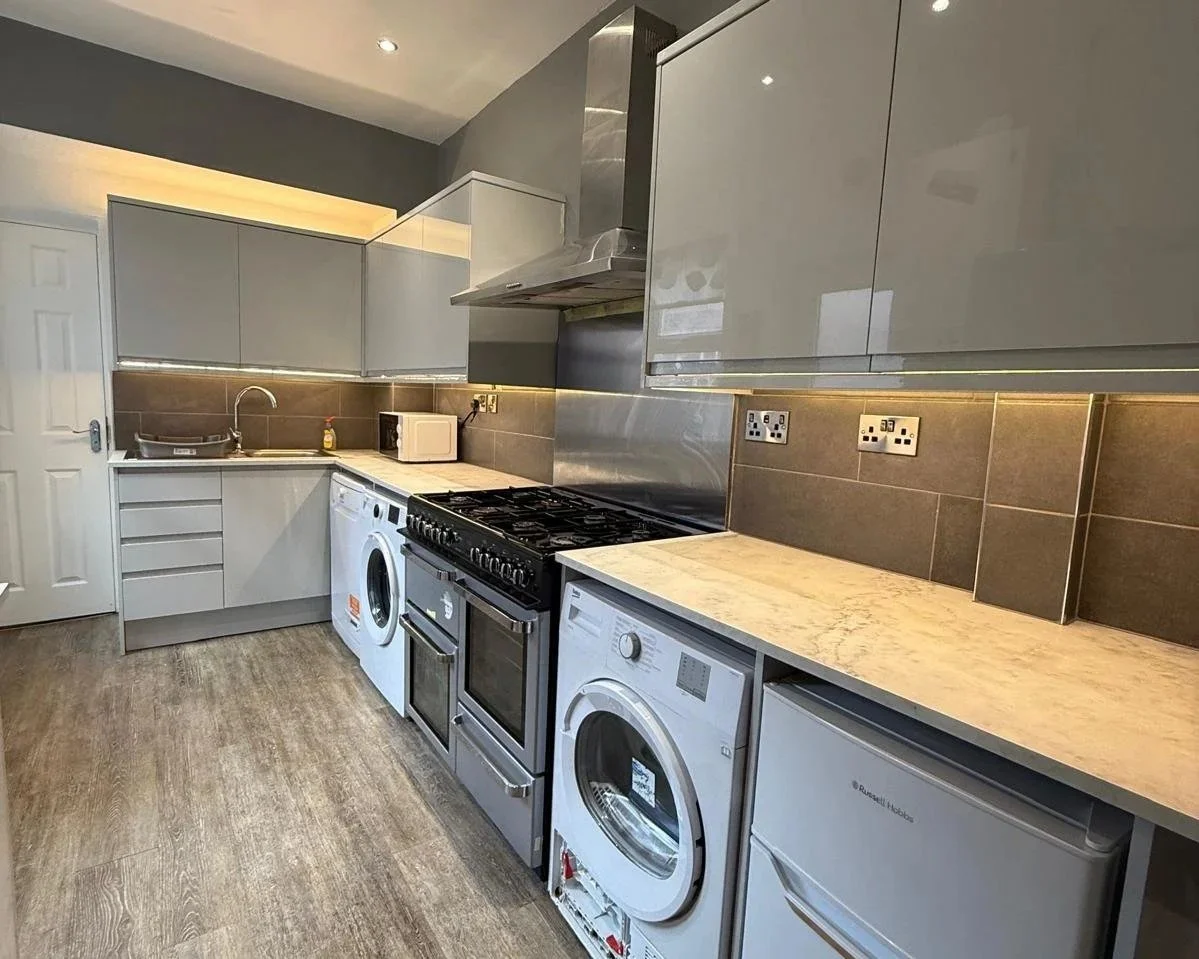 29+Watkin+St+-+Kitchen.jpg