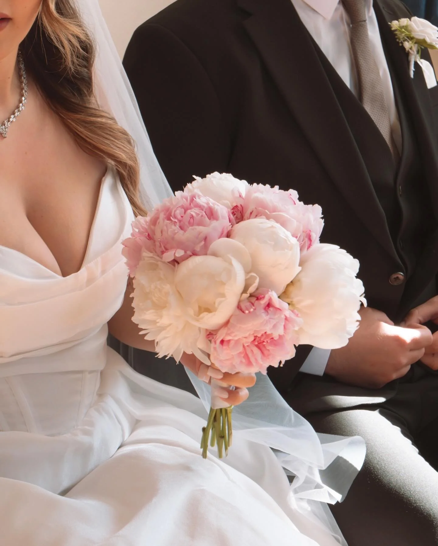 | Die standesamtliche Trauung von Michelle + Domenico ❥
#standesamtlichetrauung #standesamtlichehochzeit #hochzeitstag
#hochzeit #hochzeitsfotos #hochzeitsfotografie #hochzeitsfotograf
#hochzeitsfotografin #hochzeitsreportage #weddingphotography #we