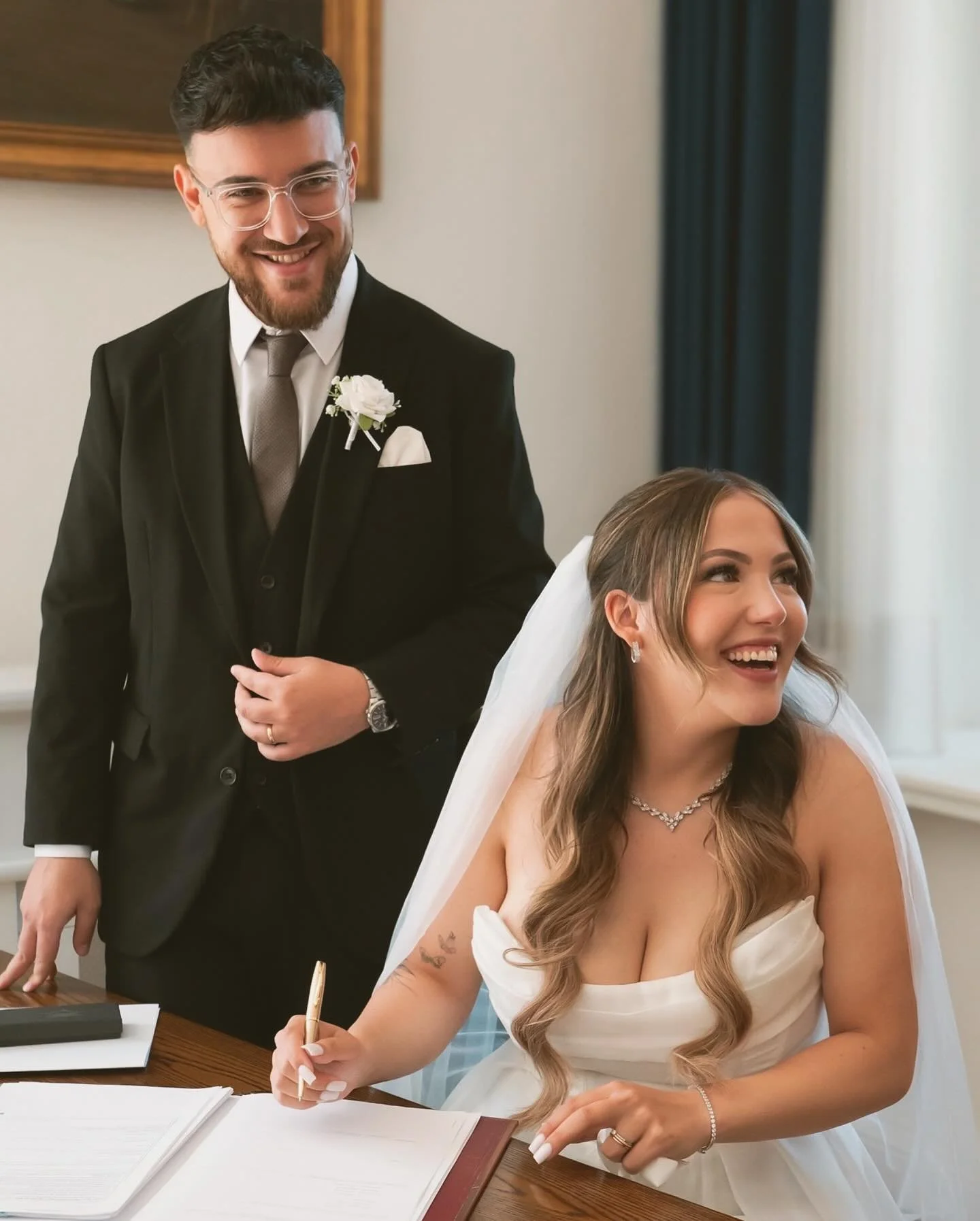 — Civil Wedding | Michelle x Domenico
#standesamtlichetrauung #standesamtlichehochzeit #hochzeitstag
#hochzeit #hochzeitsfotos #hochzeitsfotografie #hochzeitsfotograf
#hochzeitsfotografin #hochzeitsreportage #weddingphotography #weddingphotogr