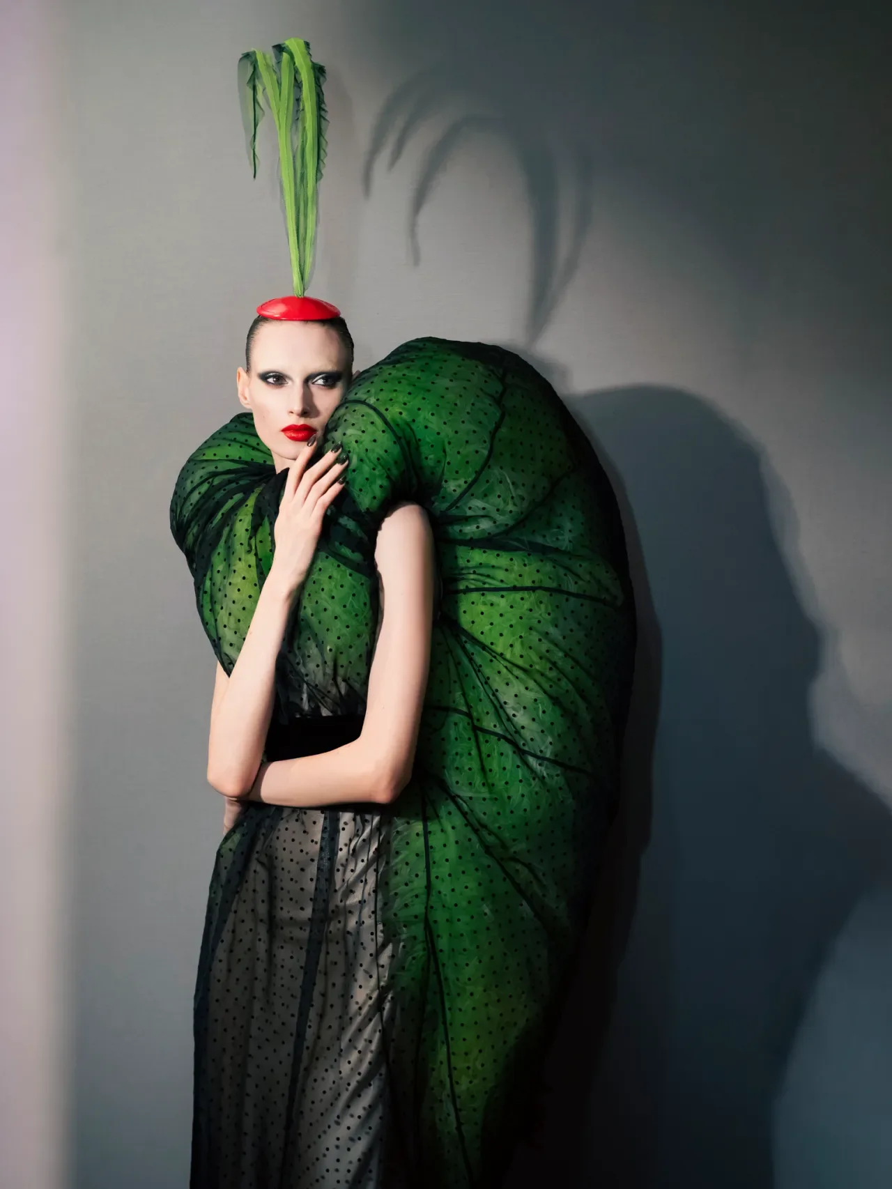 viktor-rolf-couture-fall-25-bsb-mm-00021.webp