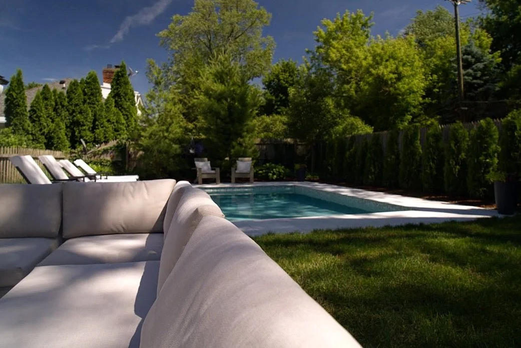 This view could be yours in your backyard too😍 For a limited time we are offering 10-20% certain projects and a FREE 2D sketch design for any project over $10K. DM us today for more information ✨📲