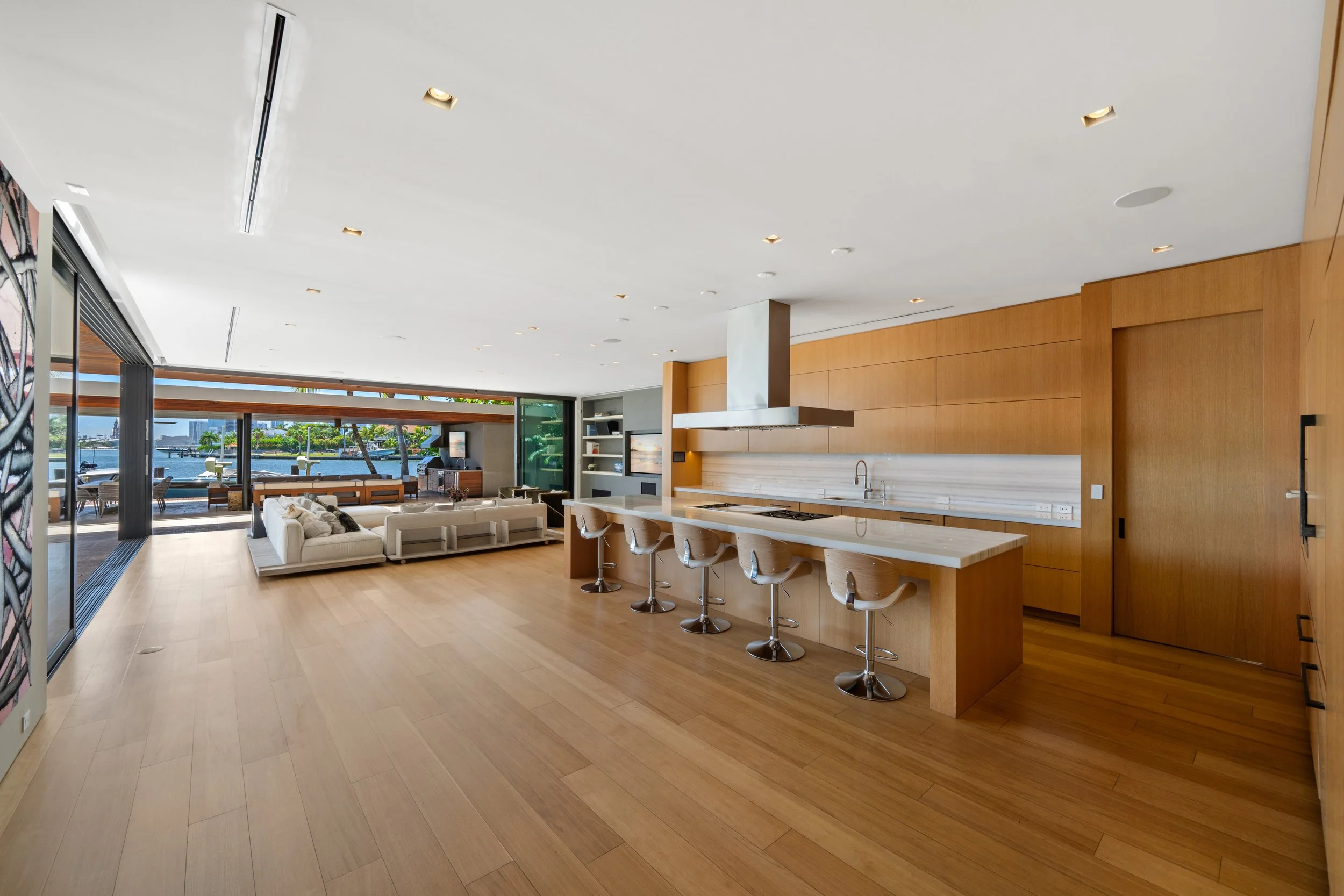 126 W San Marino Drive-3-32.jpg