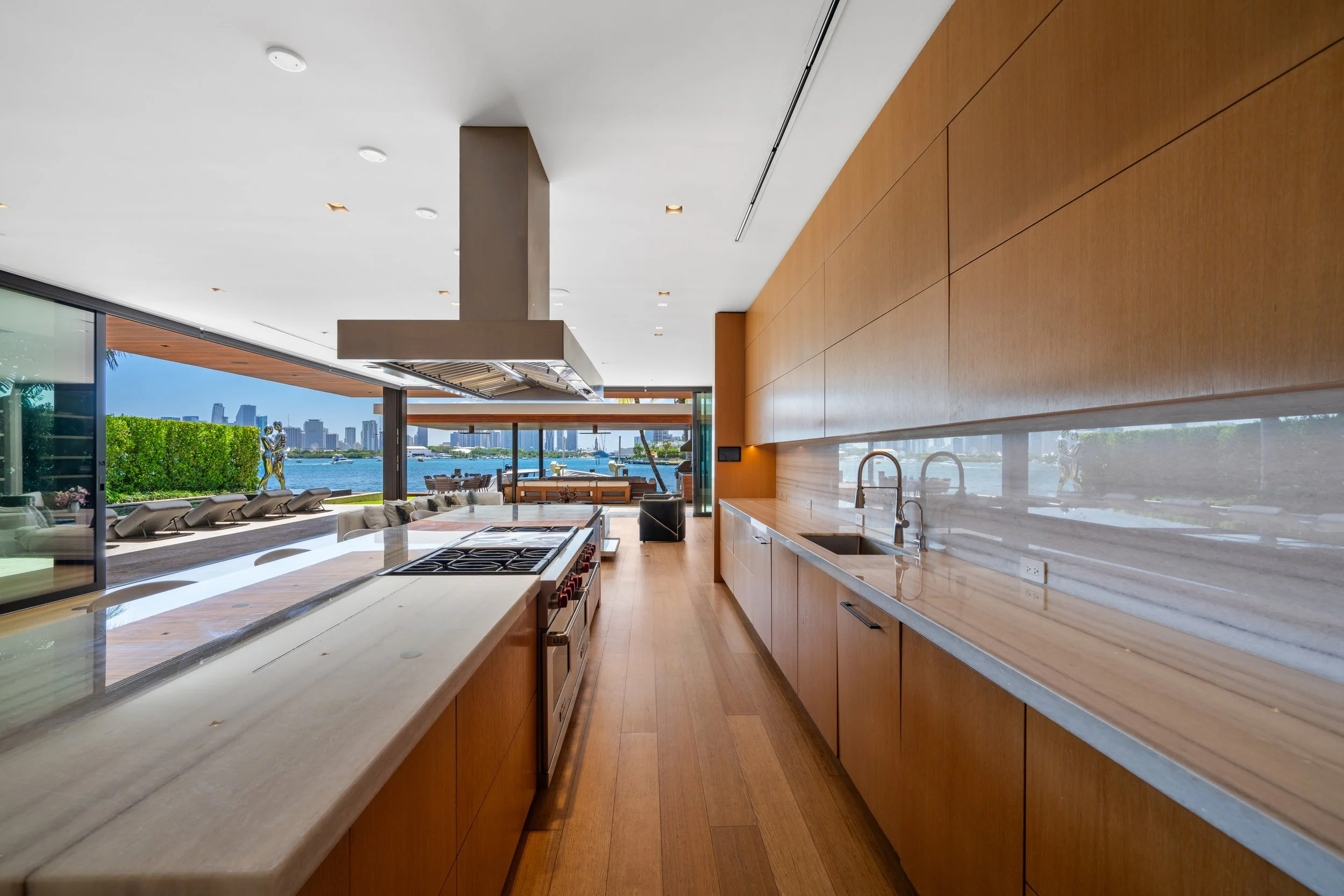 126 W San Marino Drive-3-34.jpg