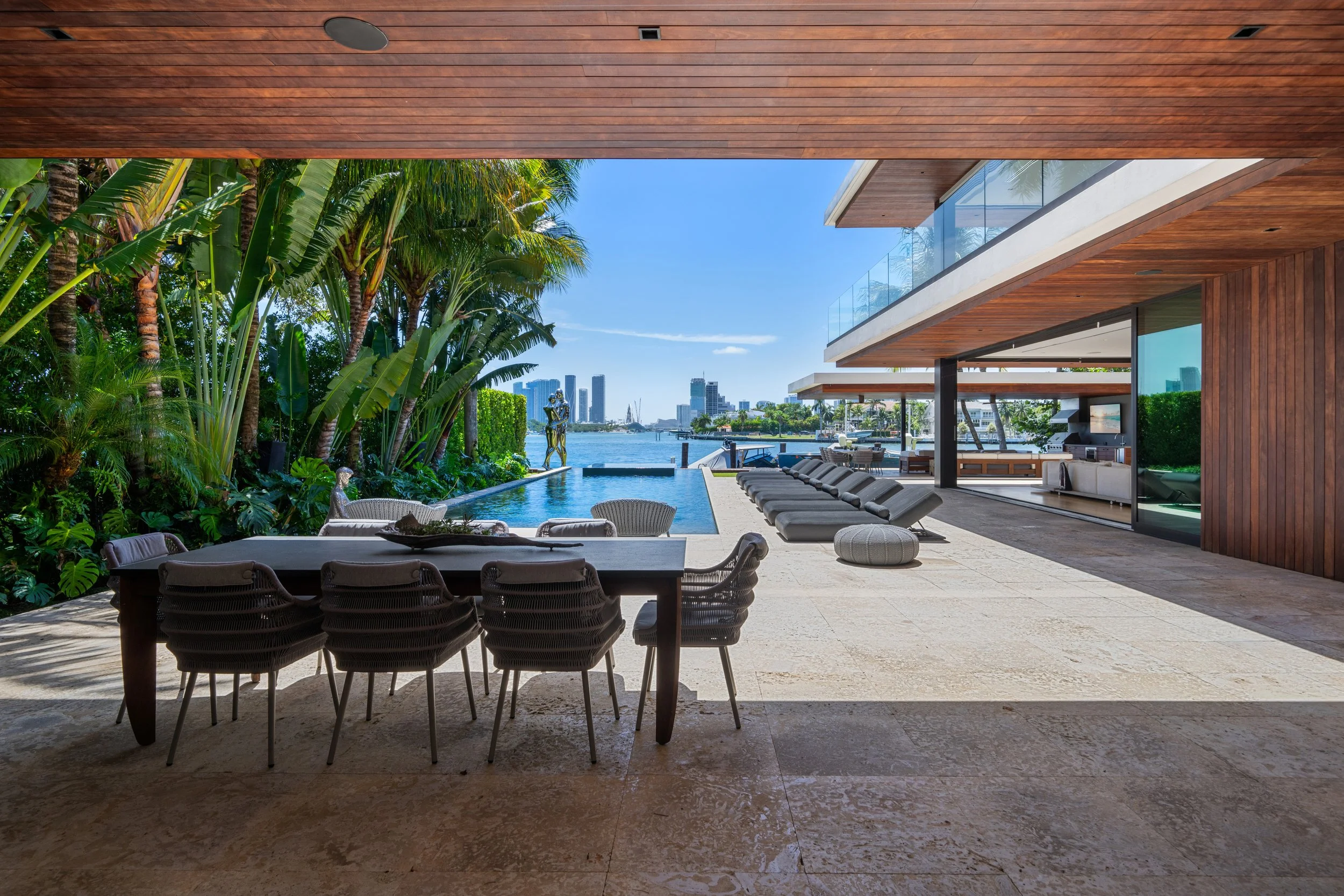 126 W San Marino Drive-3-12.jpg