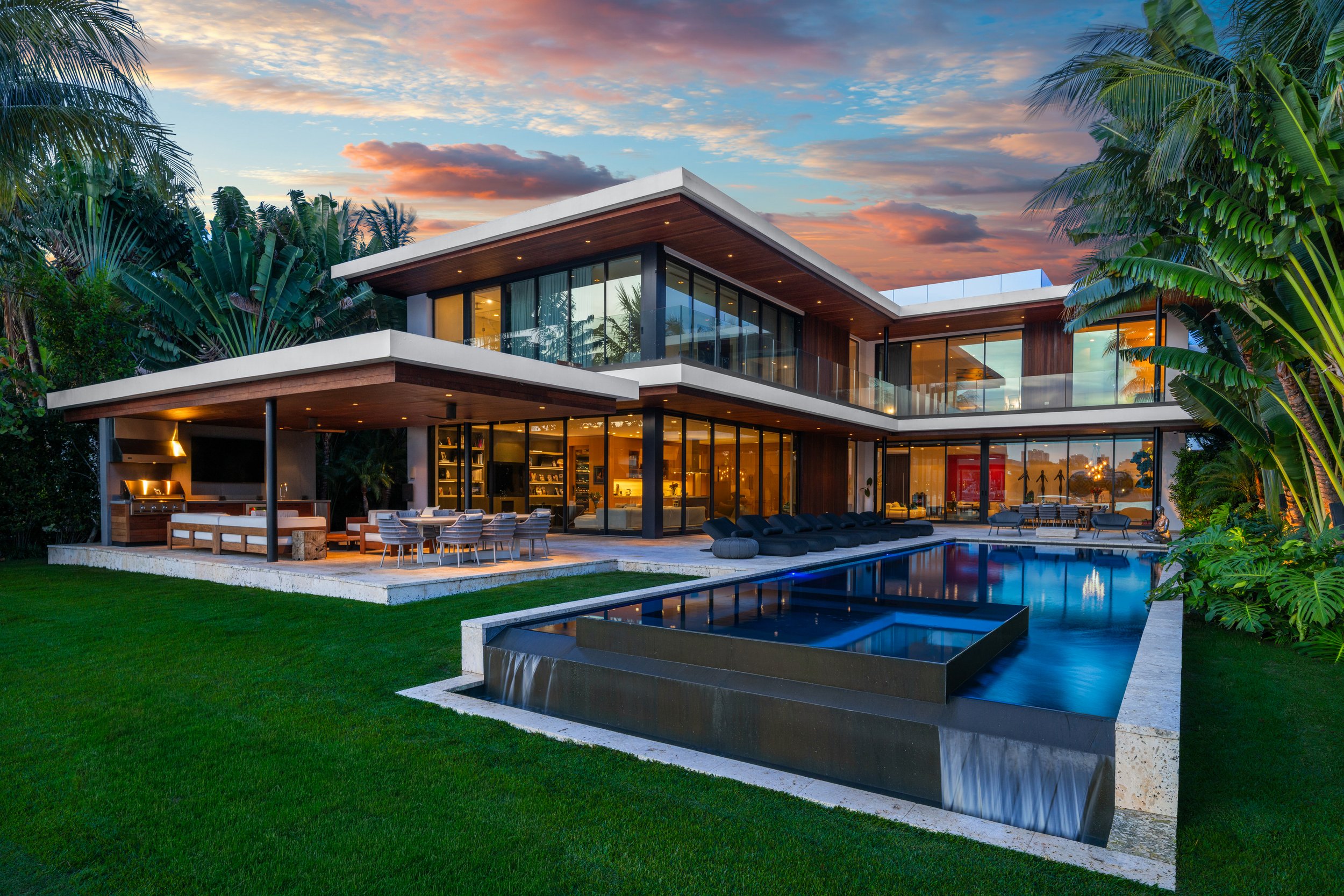 126 W San Marino Drive-49-Edit.jpg