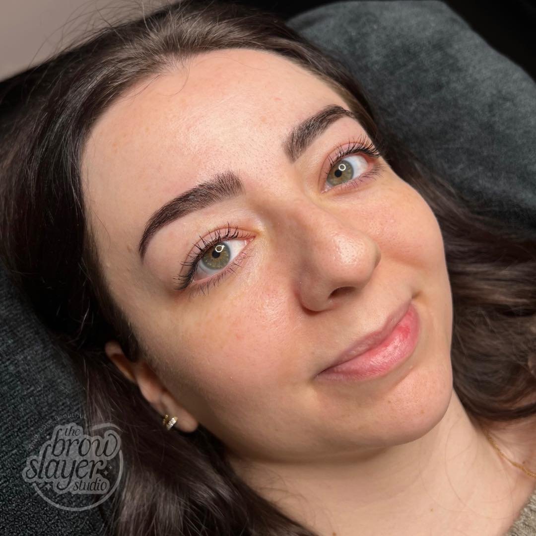 Loving this transformation by Juliana 🤩💗

#okcbrowslayer #okcbrowmapping #okcbrowartist #okcbrowstylist