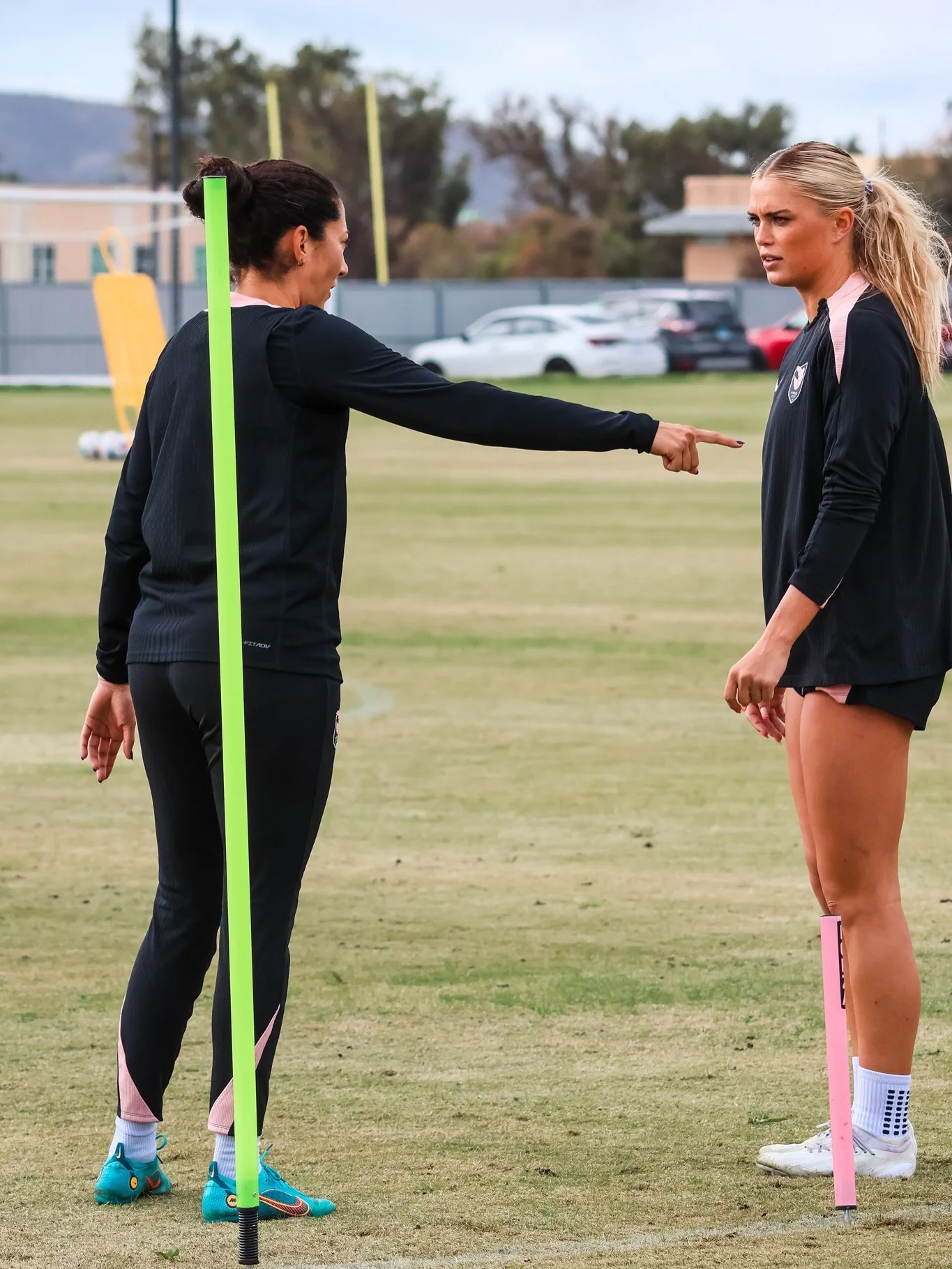 Riley Tiernan learned from the best ⚽️🏟️ @christenpress @rileytiernan @weareangelcity 

📸 @365futbolmania