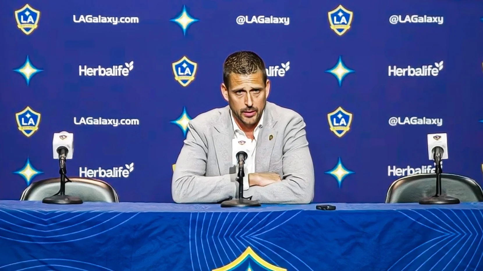 LA Galaxy hosted a 2025 season ending press conference today with LA Galaxy Players and LA Galaxy Front office (Will Kuntz, Greg Vanney, Tom Braun) The LA Galaxy also released their 2026 Roster as of October 30th 2025. ⚽️🏟️ @lagalaxy @mls 

* Goalke