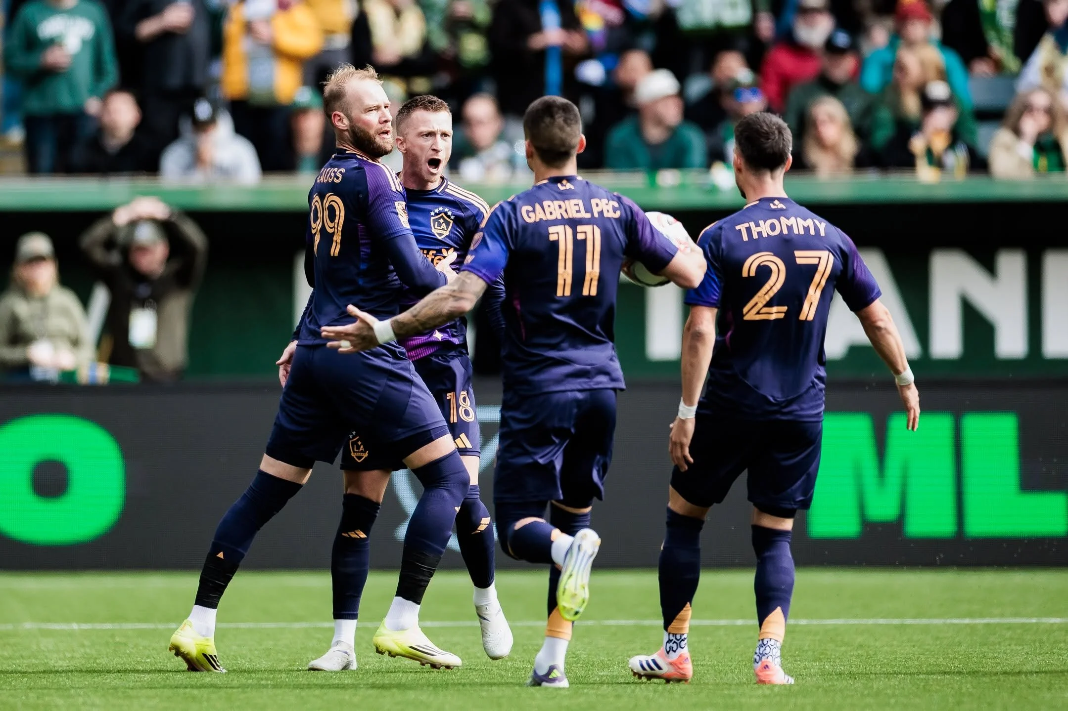 1-1 Road Draw for LA Galaxy this weekend versus Portland at Providence Park ⚽ @lagalaxy @mls 

Jo&atilde;o Klauss recorded his sixth goal of the season leveling the match (1-1) in the 30&rsquo; minute. @joaoklauss07 

Jo&atilde;o Klauss&nbsp;(Marco R