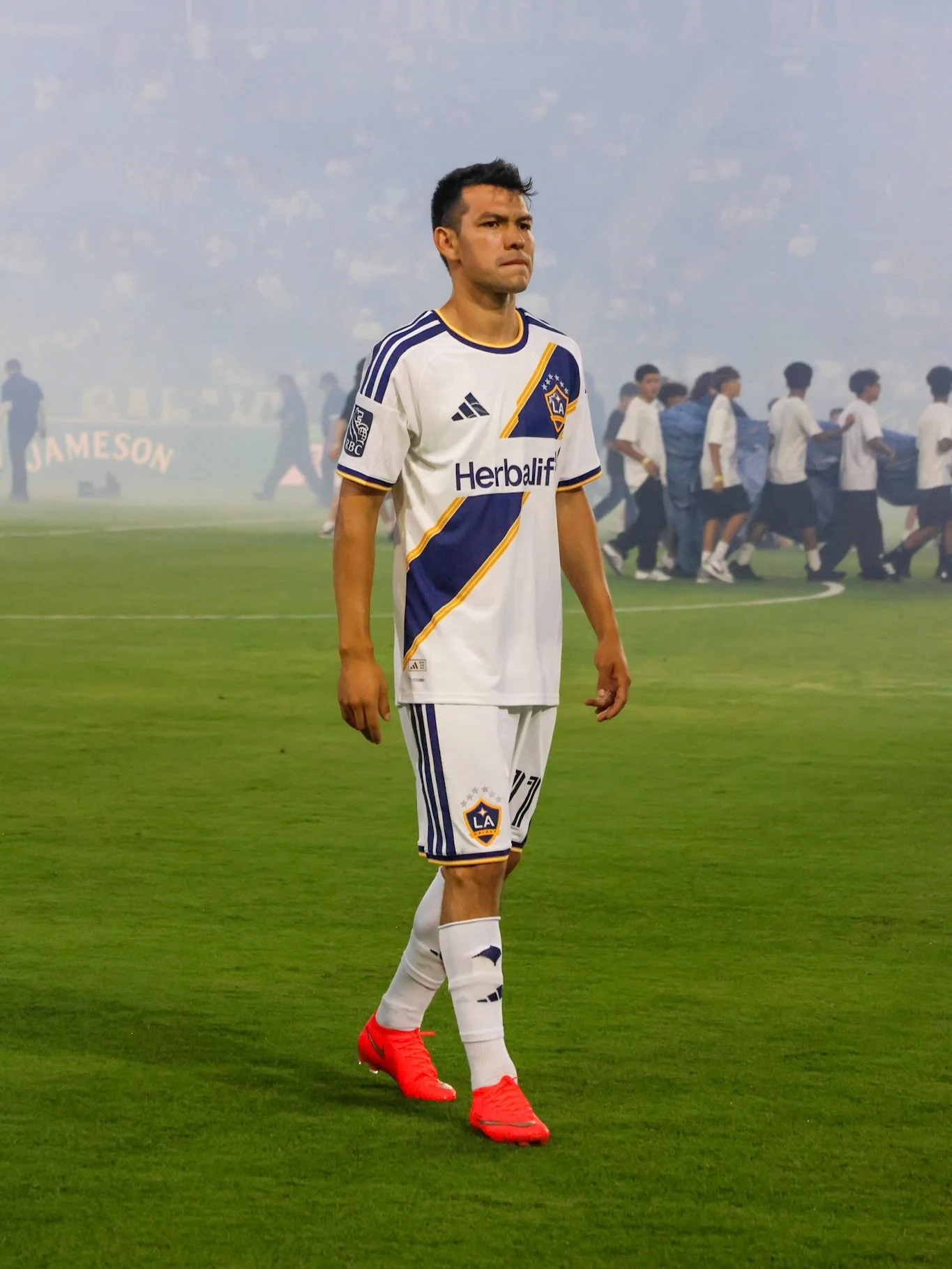Hirving &ldquo; El Chucky&rdquo; Lozano
@lagalaxy @hirvinglozano @mls @mlses 
Welcome to LA Hirving Lozano
⚽️🏟️🇲🇽 🎽
Bienvenido a LA Hirving Lozano

📸: @365futbolmania