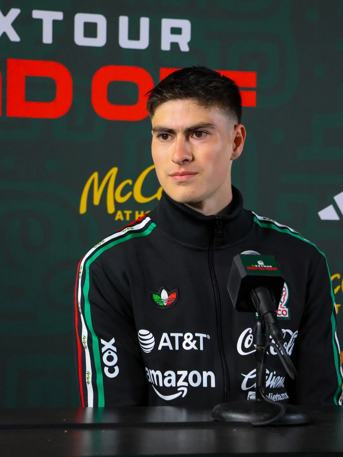 ⚽️🐜 &ldquo;Hormiga&rdquo; Armando Gonz&aacute;lez 
🇲🇽🏟️🎤 Selecci&oacute;n Mexicana 
@miseleccionmx @miseleccionmx_en #hormiga #miseleccionmx #futbolmexicano #armandogonzalez #seleccionmexicana 

📸: @365futbolmania 
MexTour 2026
hormiga_glez