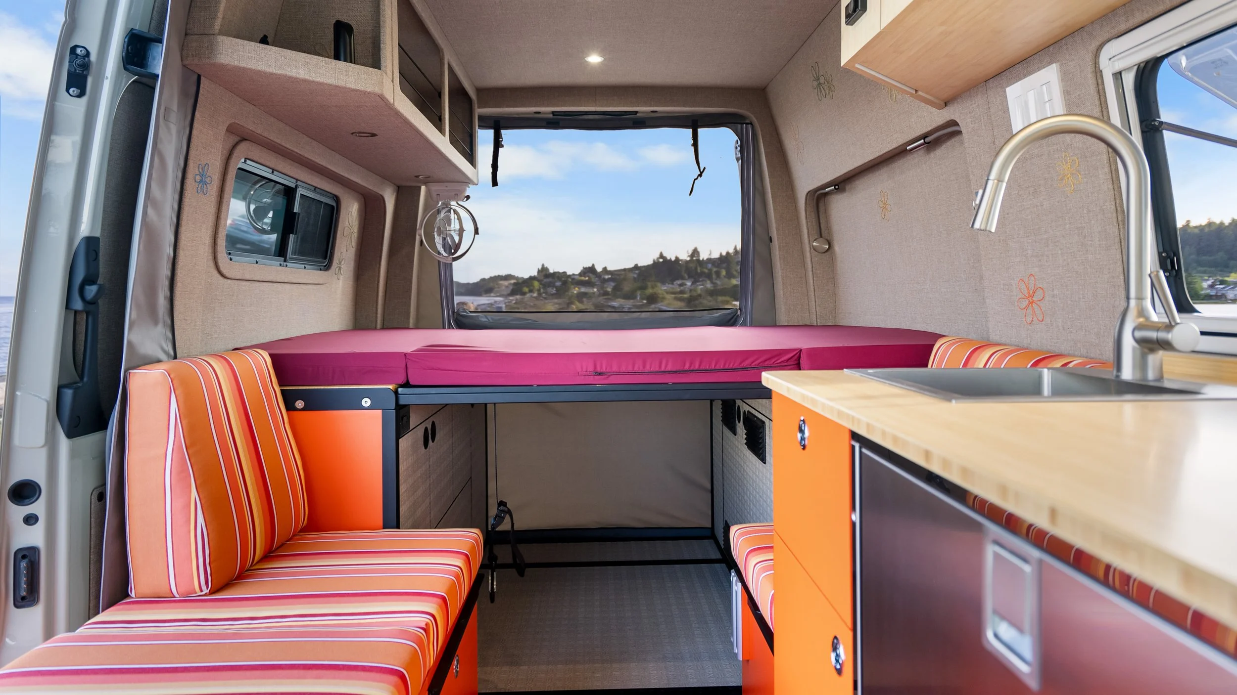 VantageVans(Interior)-15.jpg