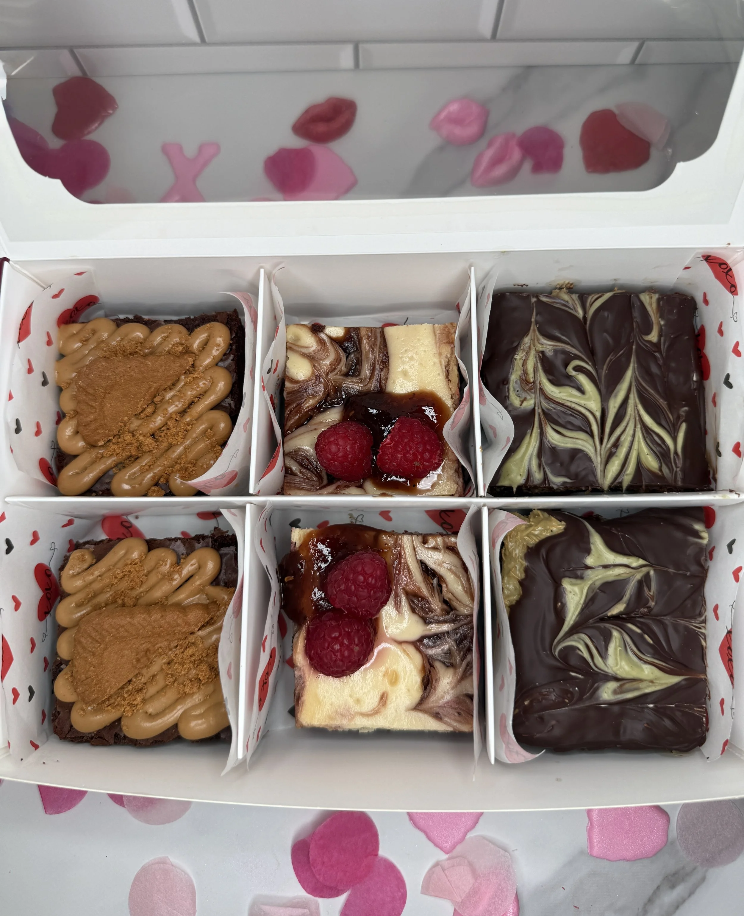 Deluxe Brownie Box