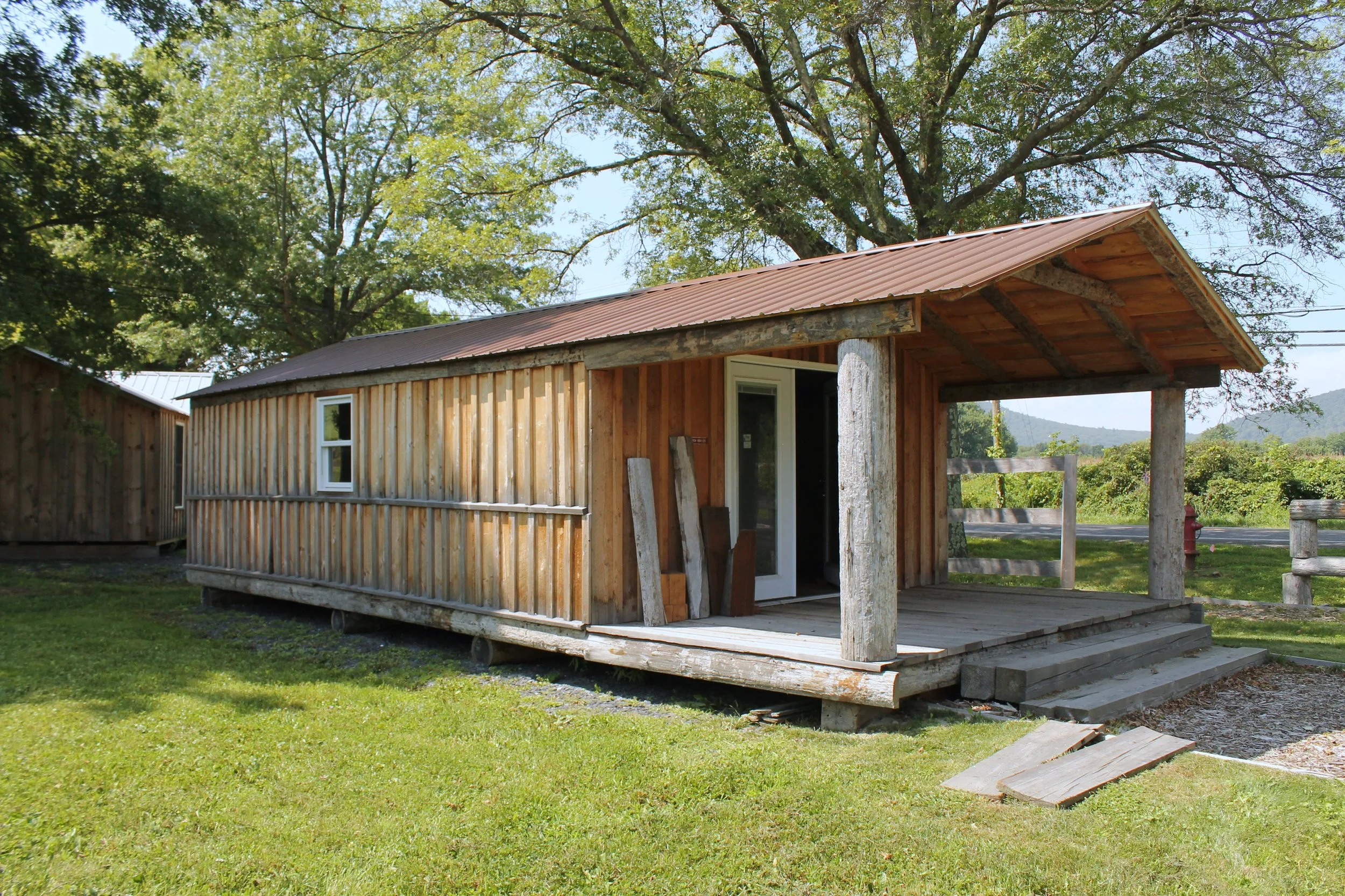 exterior_tiny home 4.JPG