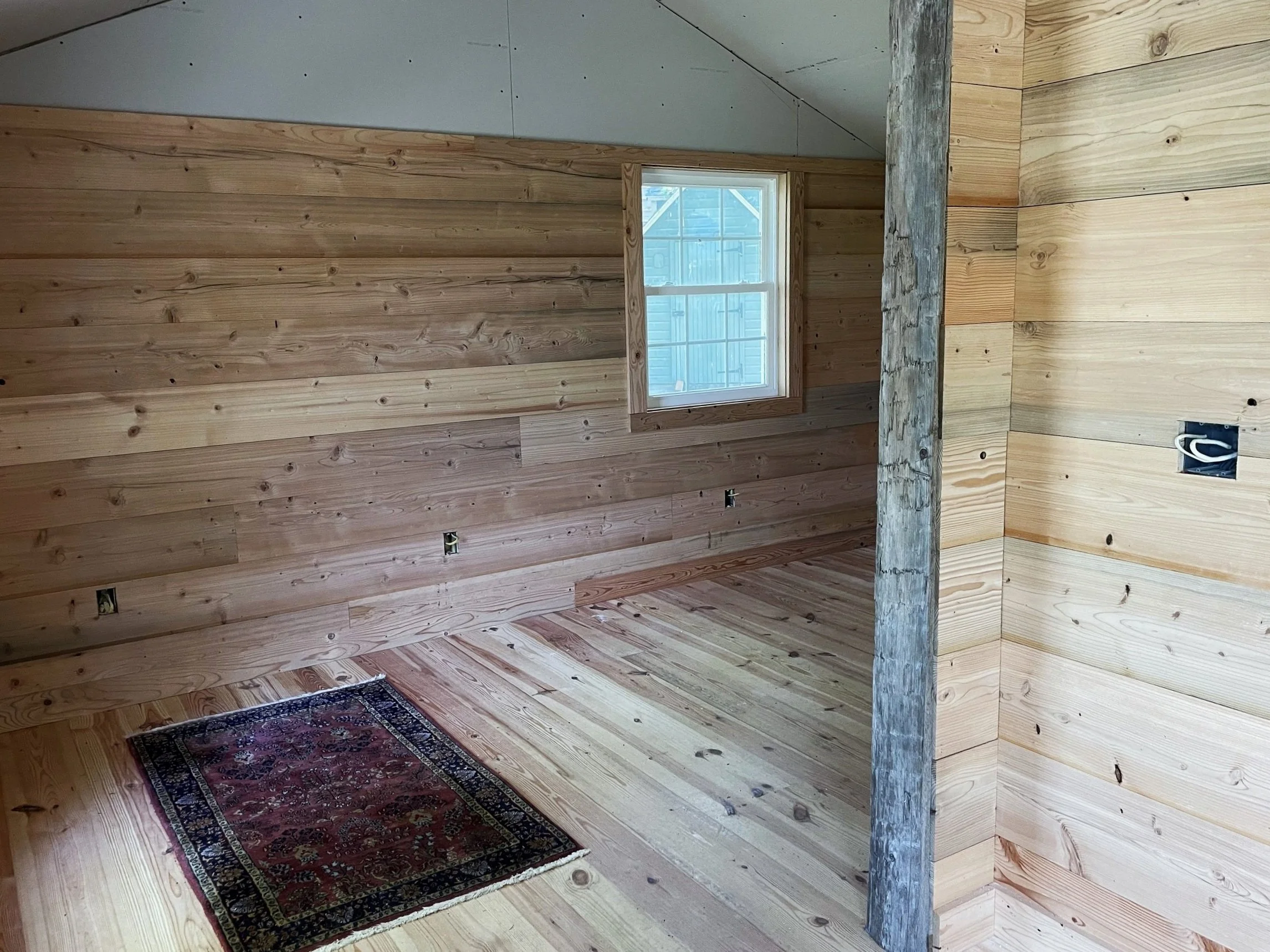 Interior_tiny home 6.jpg