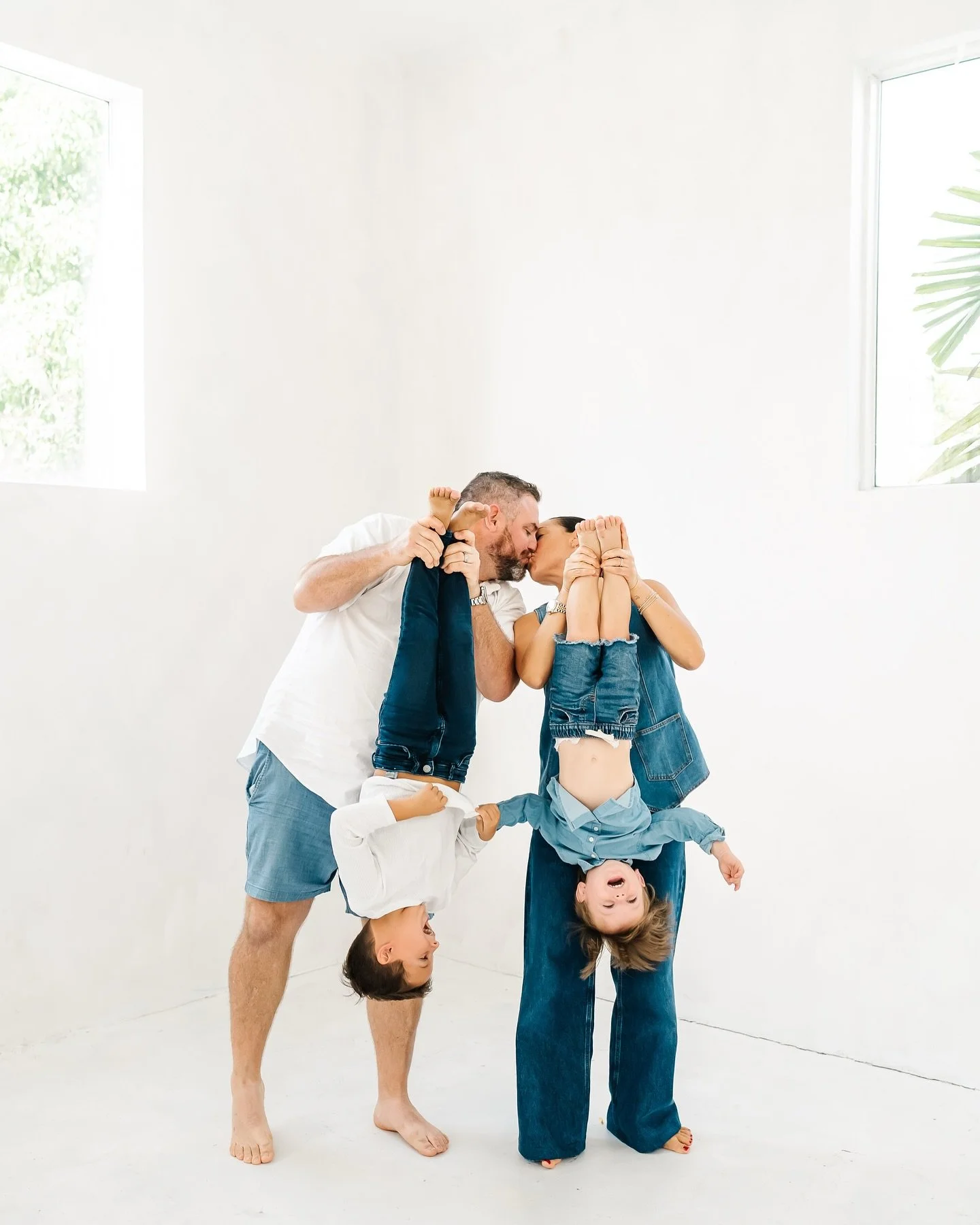 A little chaos, a lot of fun, and moments captured that tell your families real story. When you let the kids be themselves, the photos do all the talking.