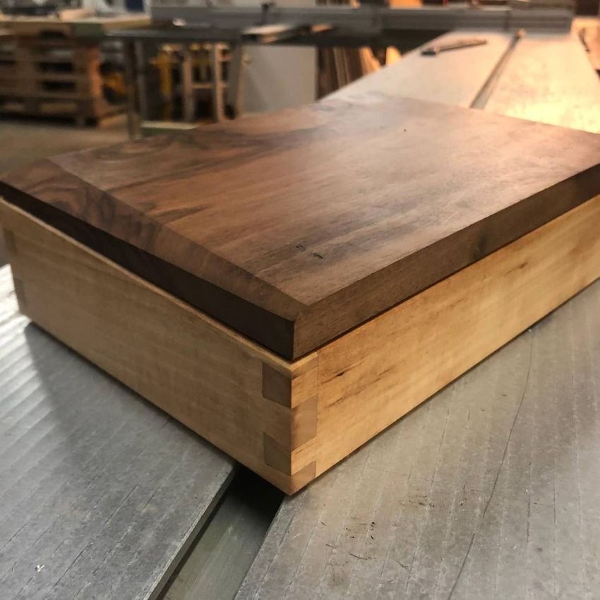 hand_made_noble_wood_box.jpg