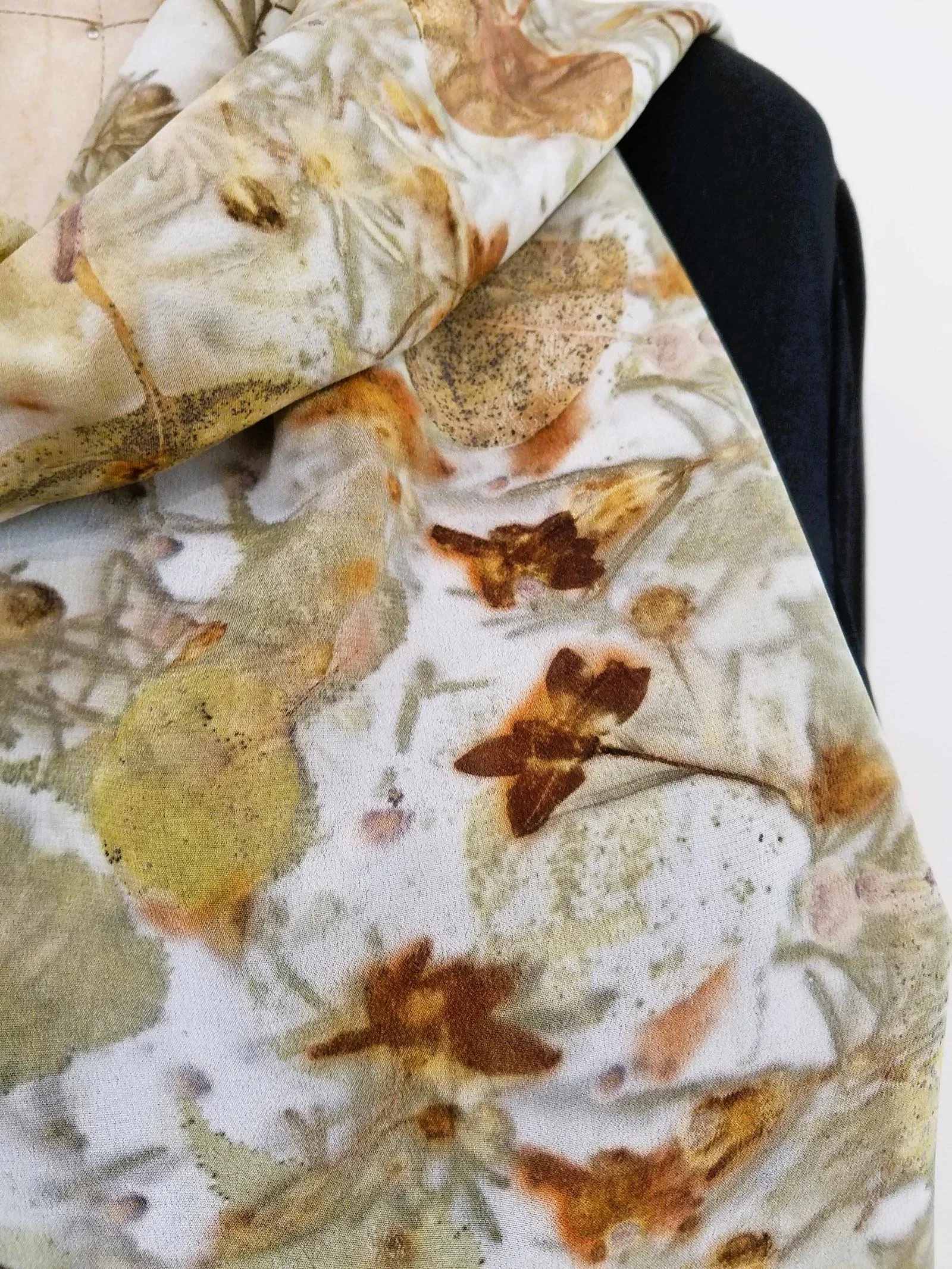 Coreopsis scarf (detail)
