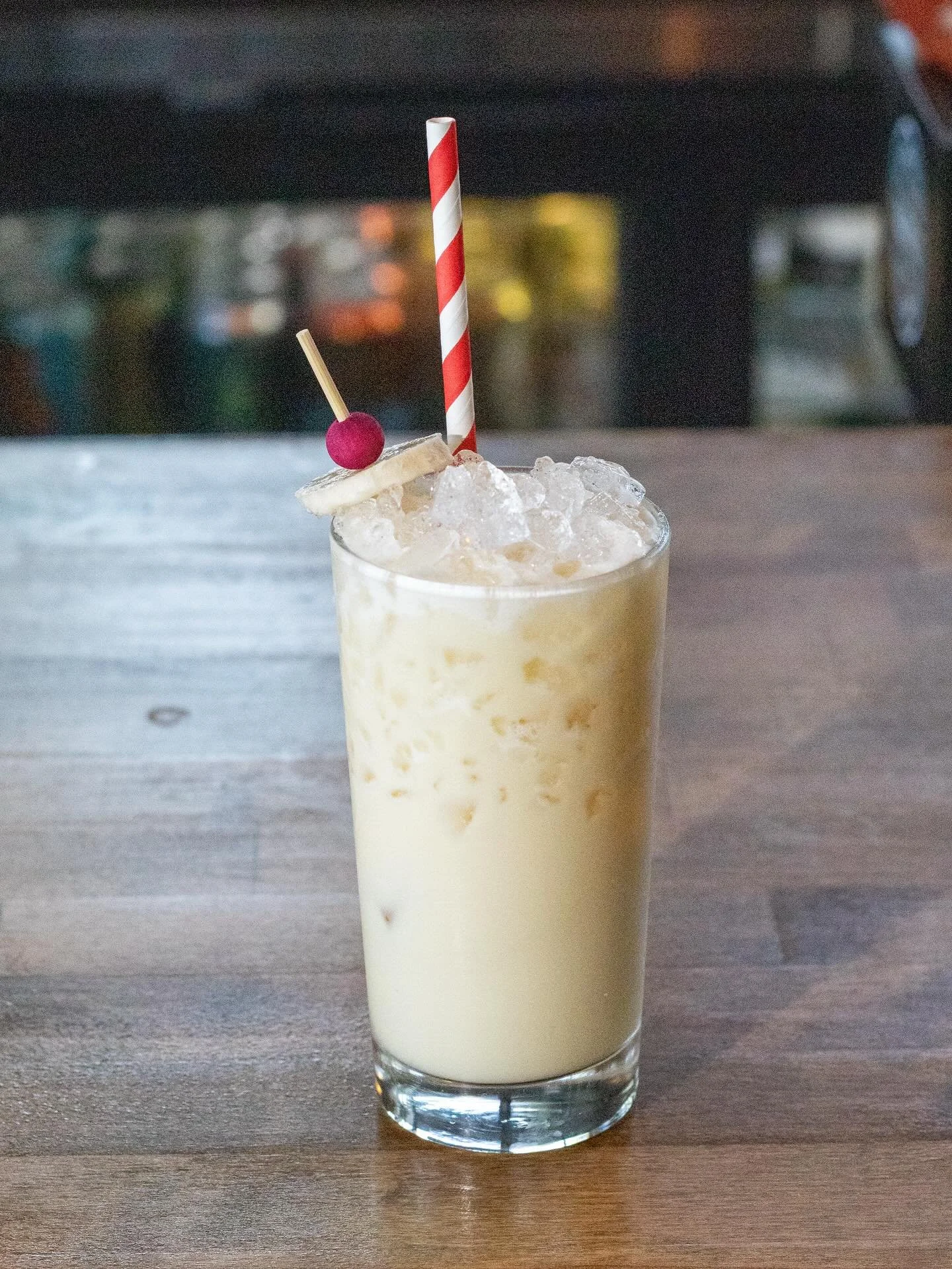 Y&rsquo;all love our Banana Puddin&rsquo; Latte but have you tried the TEXAS RATTLESNAKE🐍? 

This crazy little banger starts with a hearty pour of andouille fat-washed @sagamorespirit rye that we whip-shake with our banana puddin&rsquo; syrup, @theb