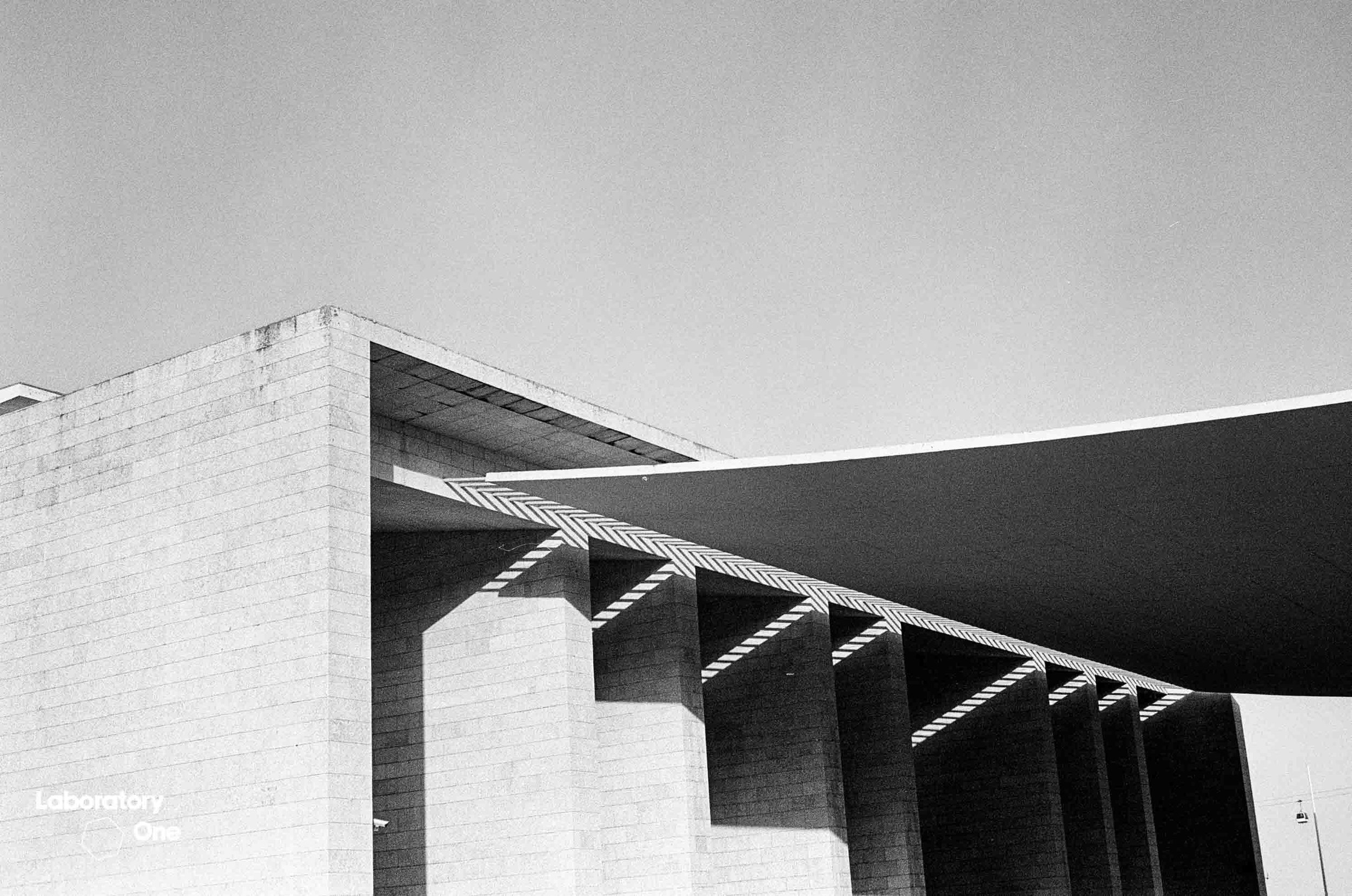 Lisbon_Design_Expo_B&W-Print_Website_Low_Res.jpg